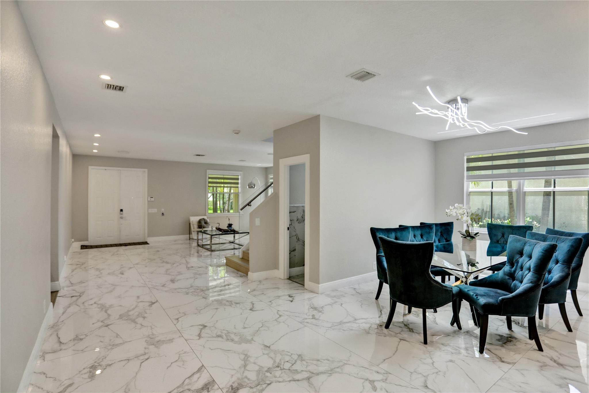 1159 Skylark Dr