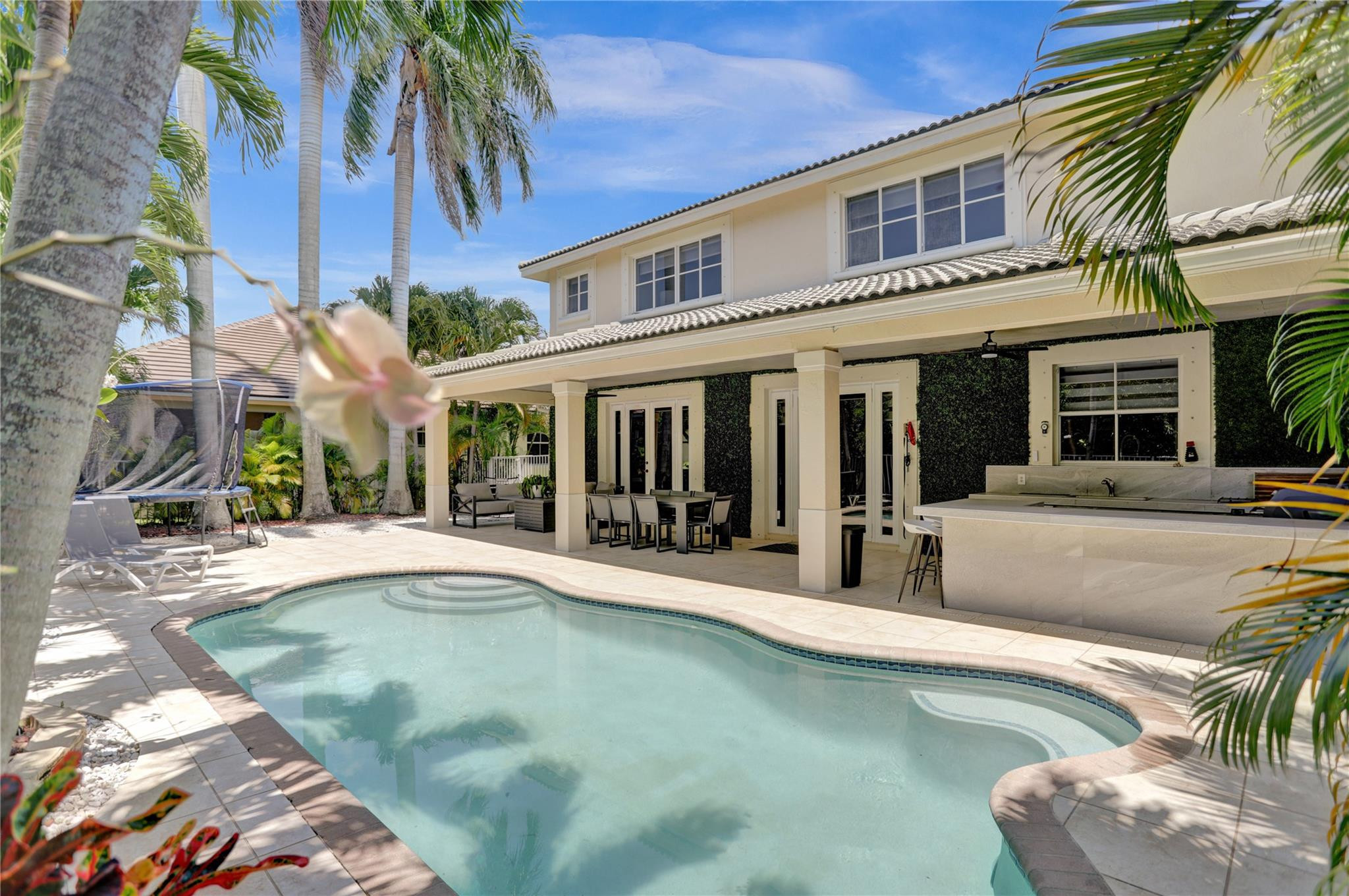 1159 Skylark Dr