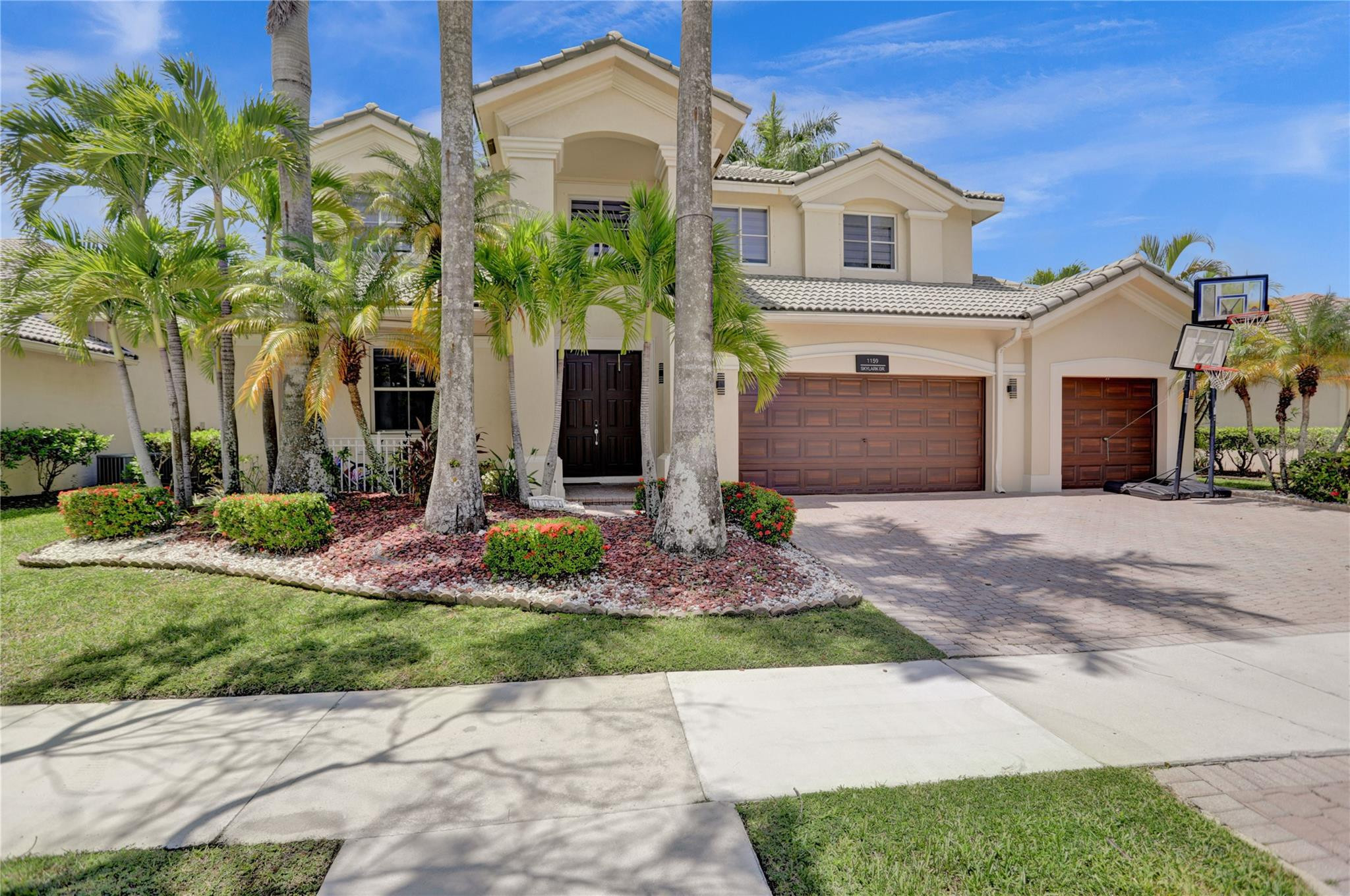 1159 Skylark Dr
