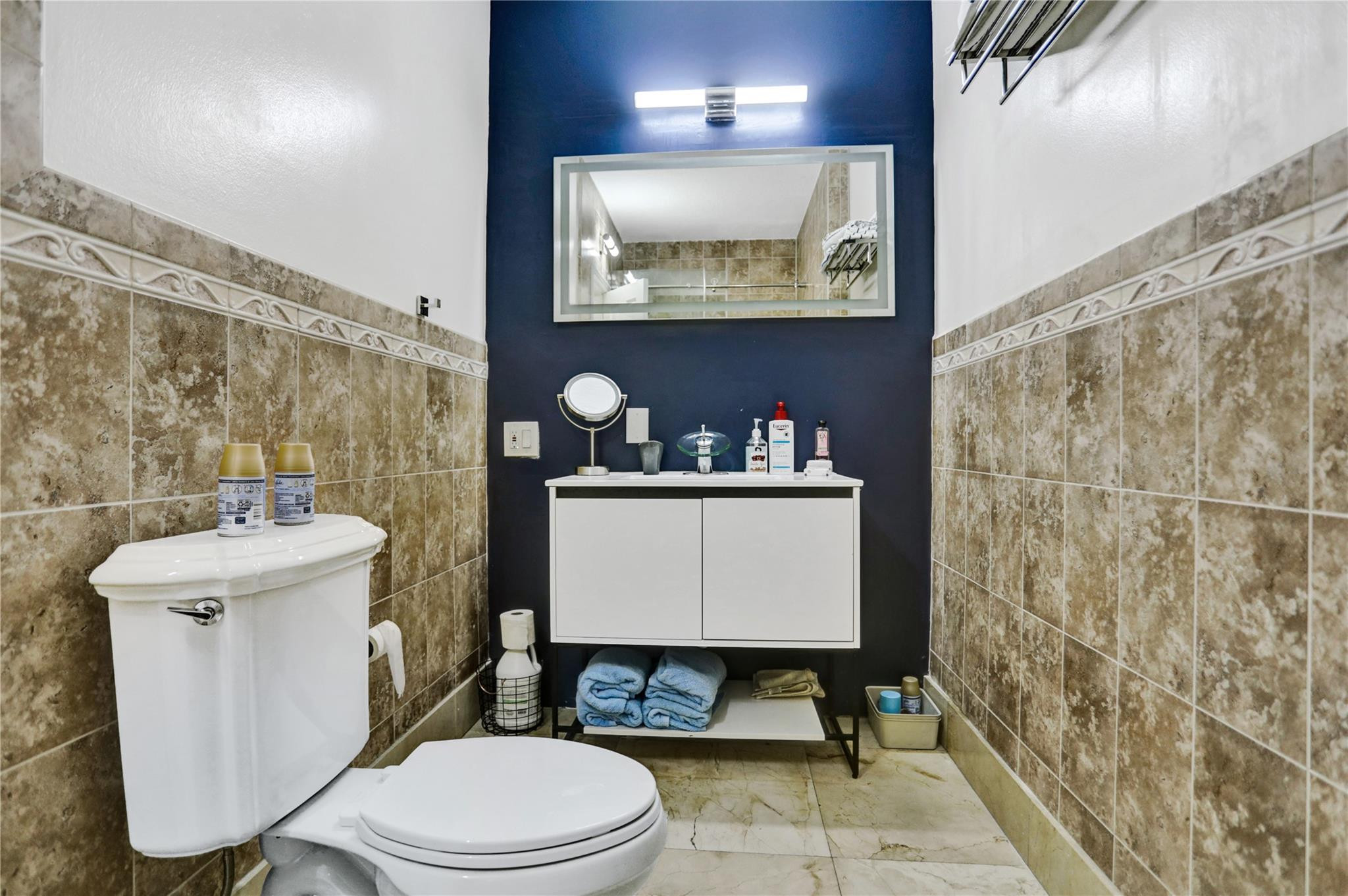 1159 Skylark Dr