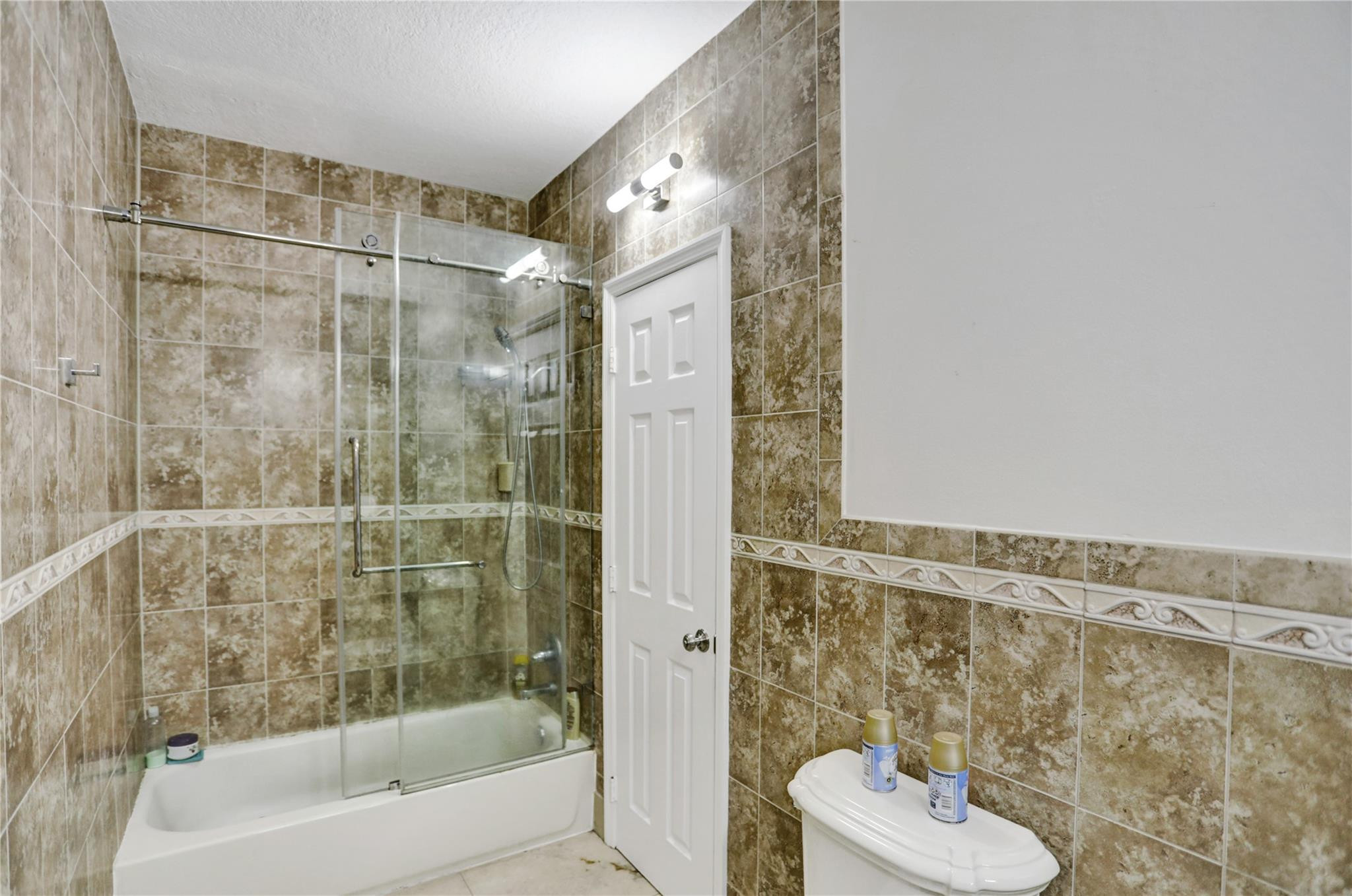 1159 Skylark Dr