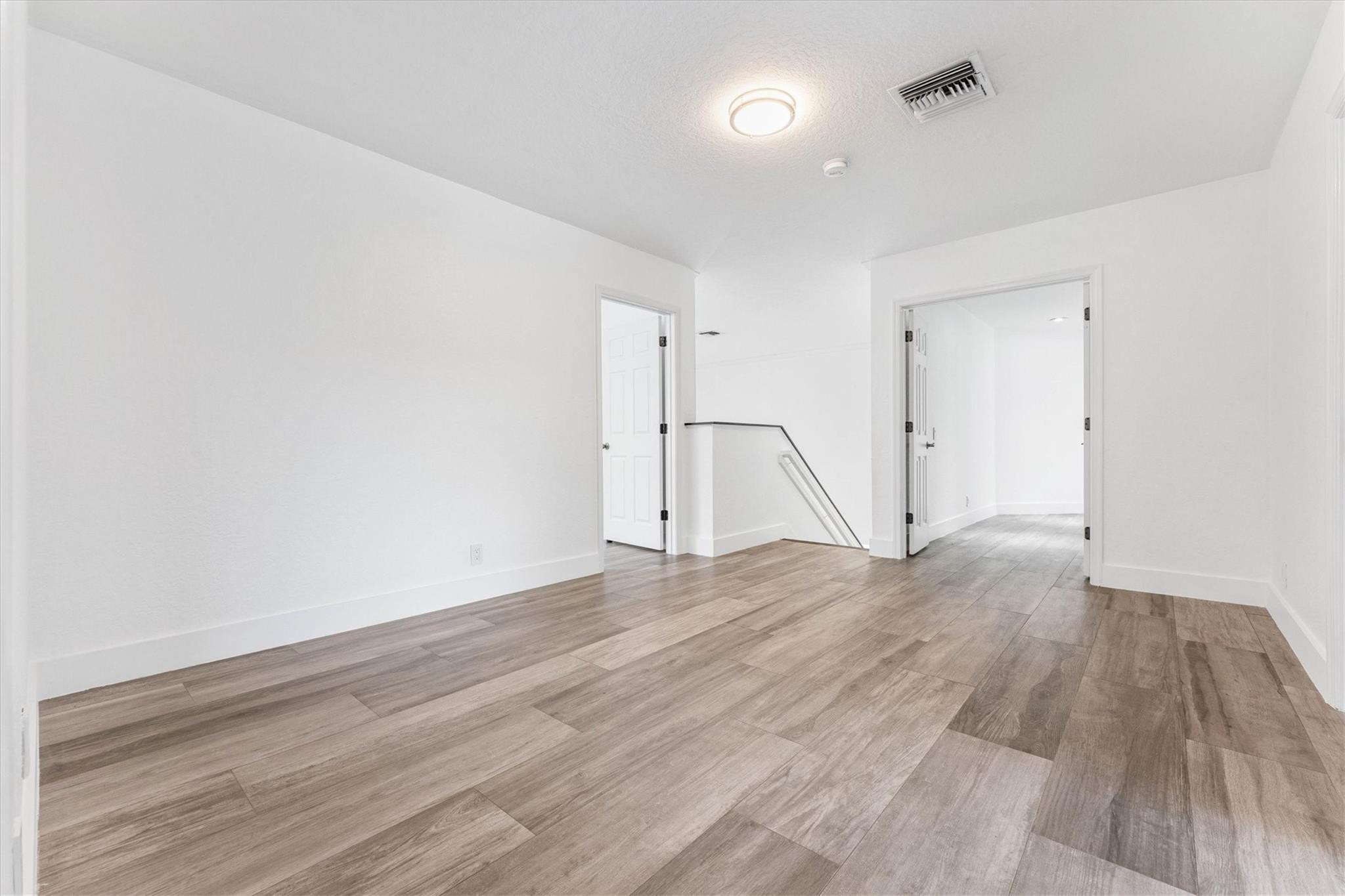 1642 Victoria Pointe Cir