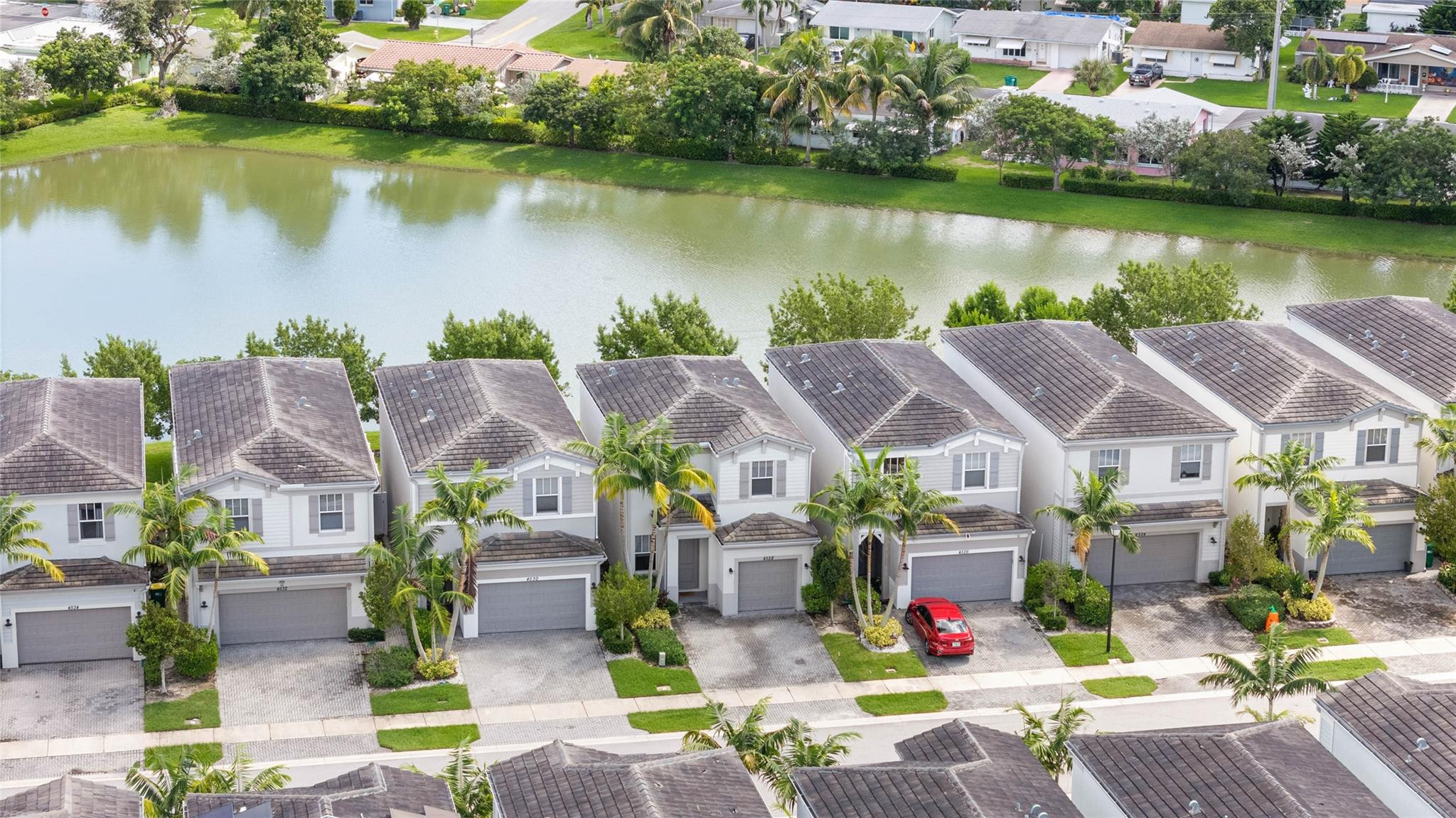 4528 NW 48 Ter Terrace