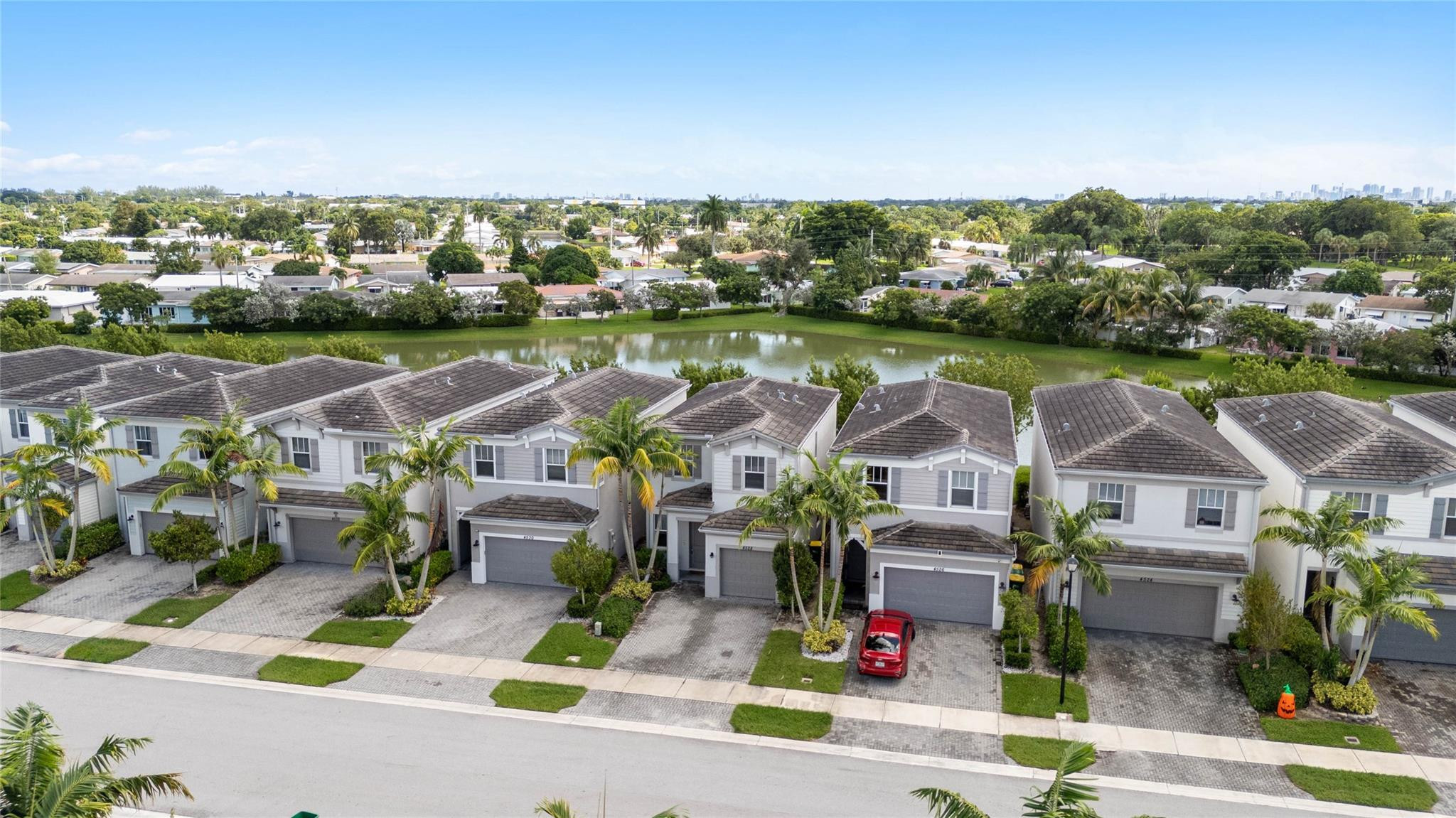 4528 NW 48 Ter Terrace