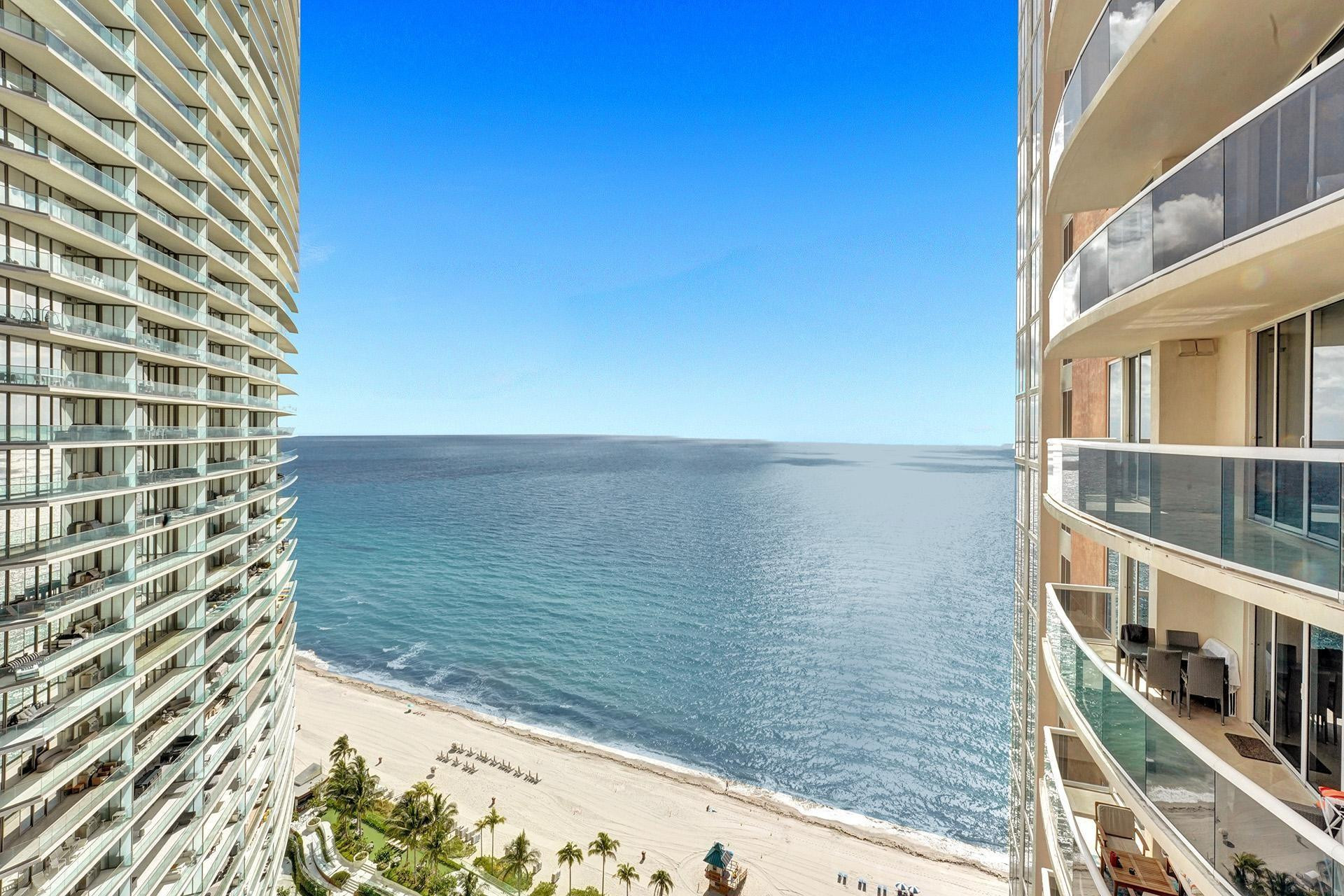 18911 COLLINS AVE 2706