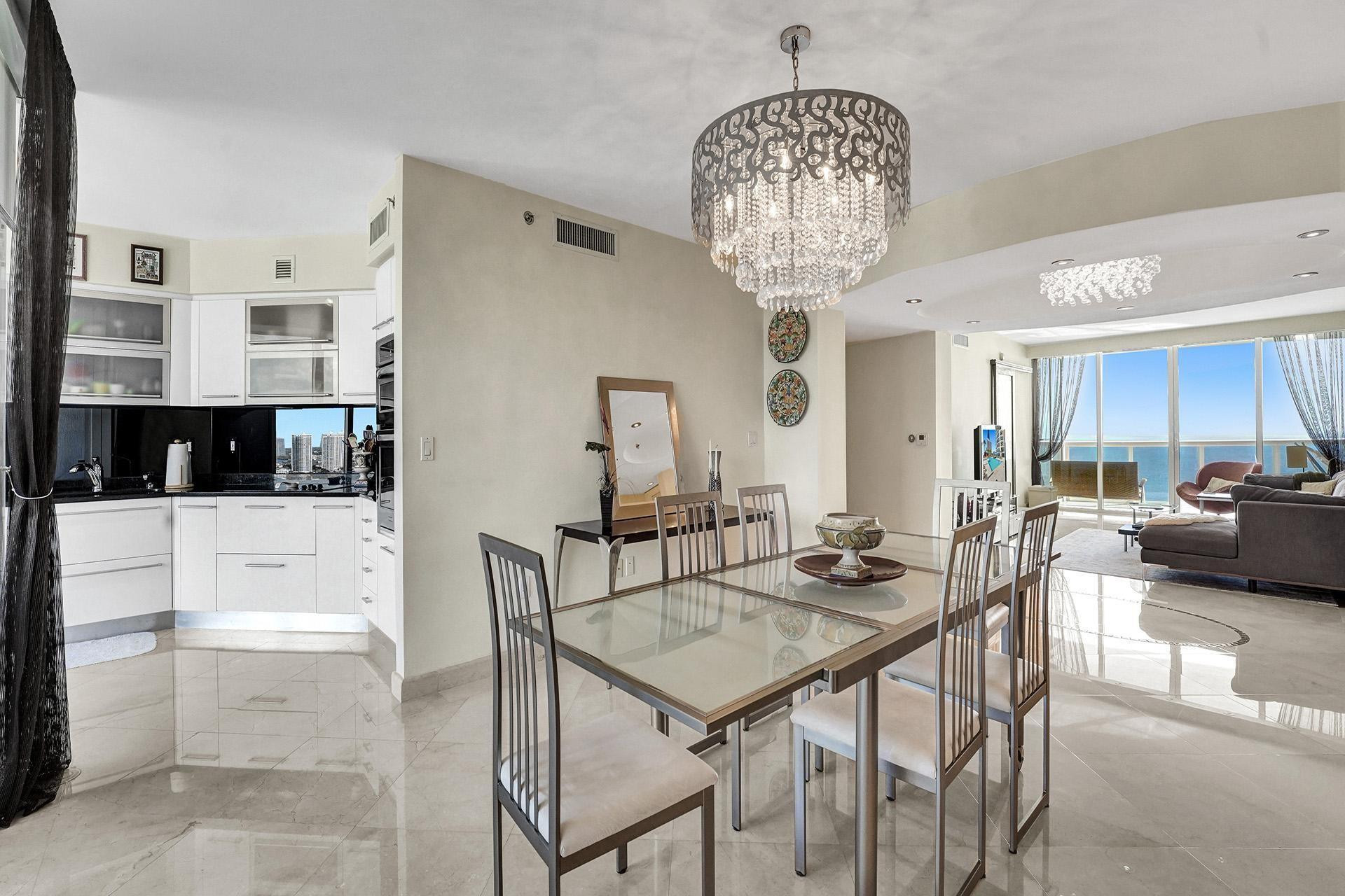 18911 COLLINS AVE 2706