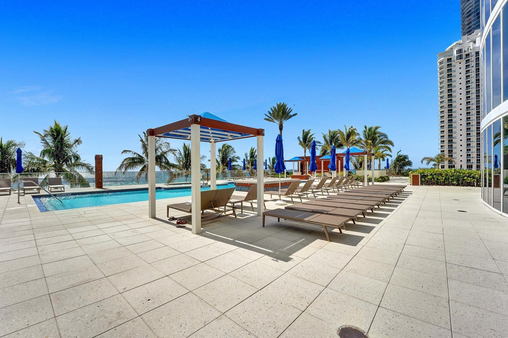 18911 COLLINS AVE 2706