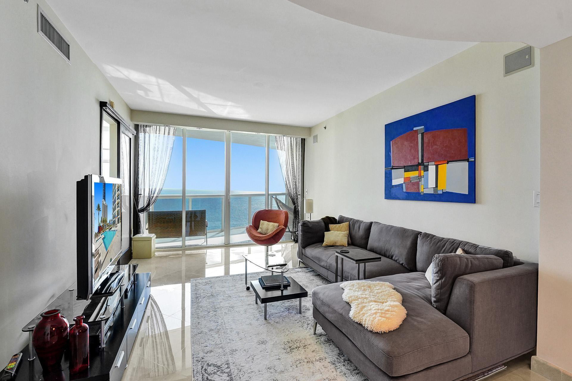 18911 COLLINS AVE 2706