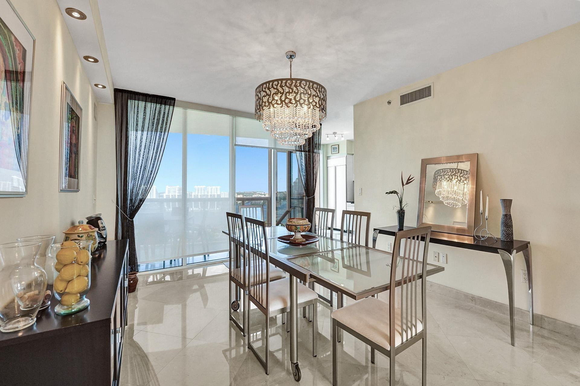 18911 COLLINS AVE 2706
