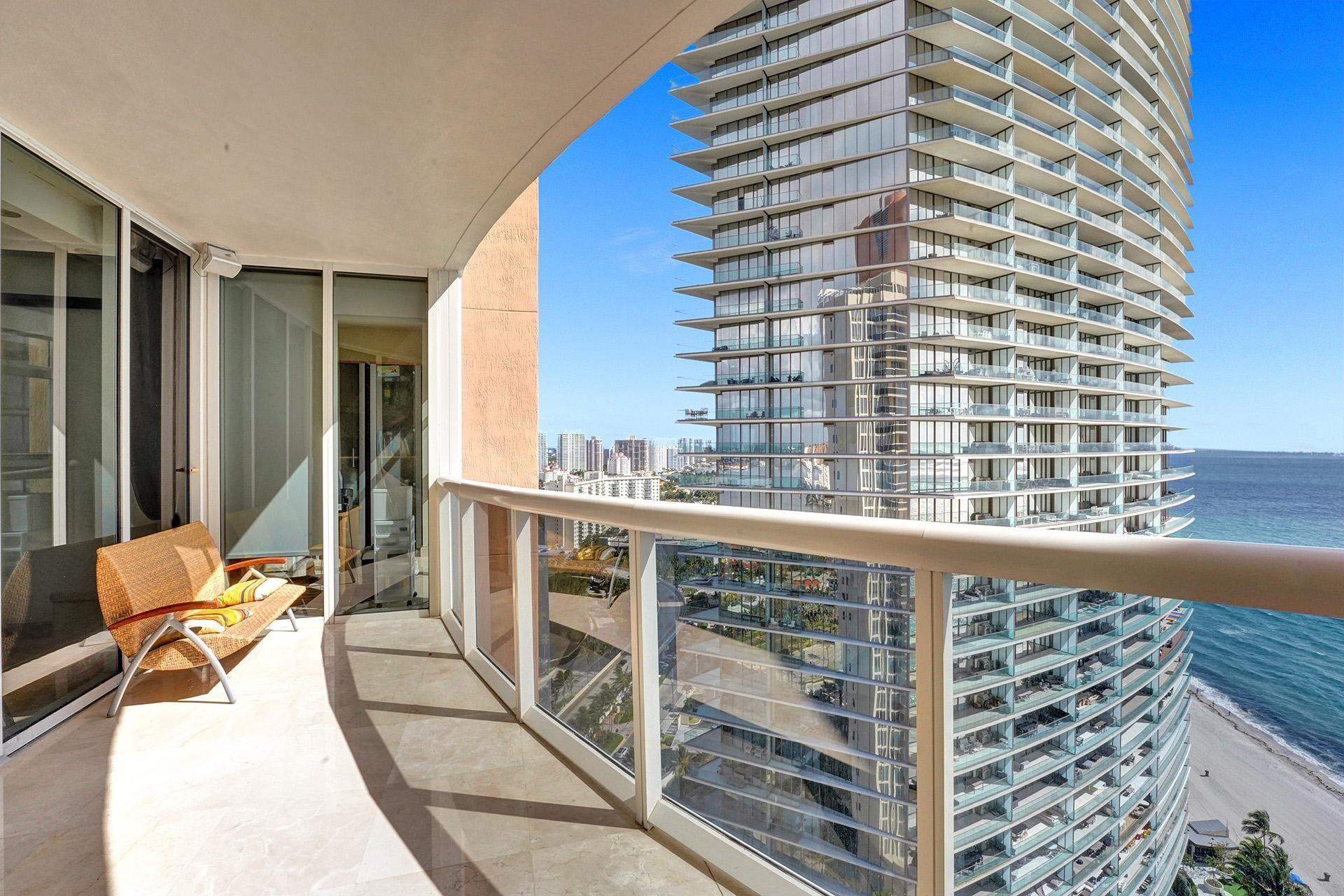 18911 COLLINS AVE 2706