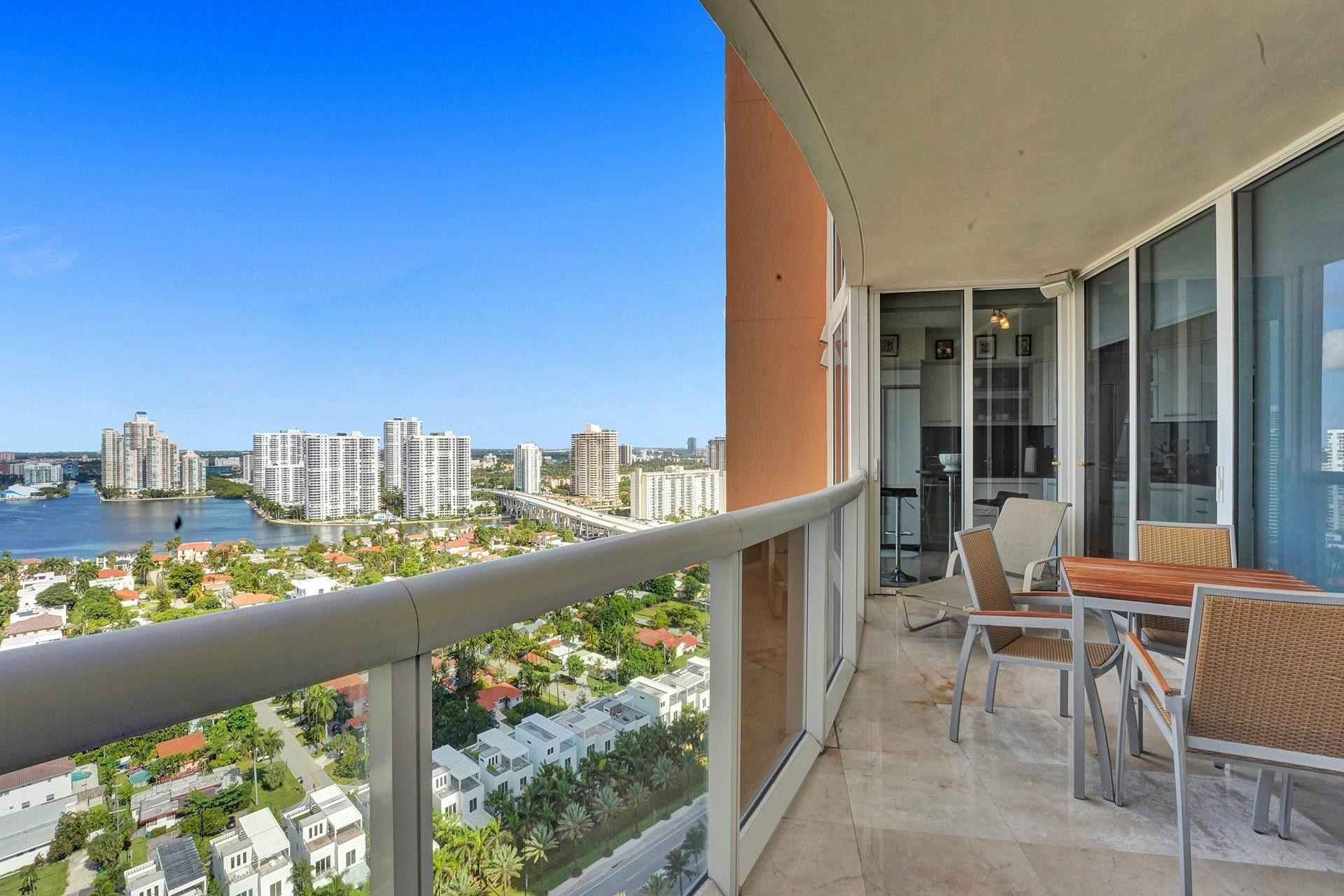 18911 COLLINS AVE 2706