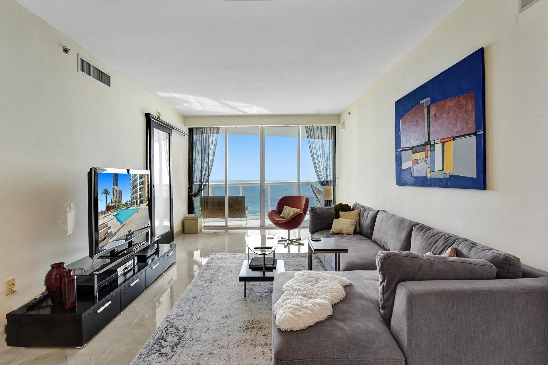 18911 COLLINS AVE 2706