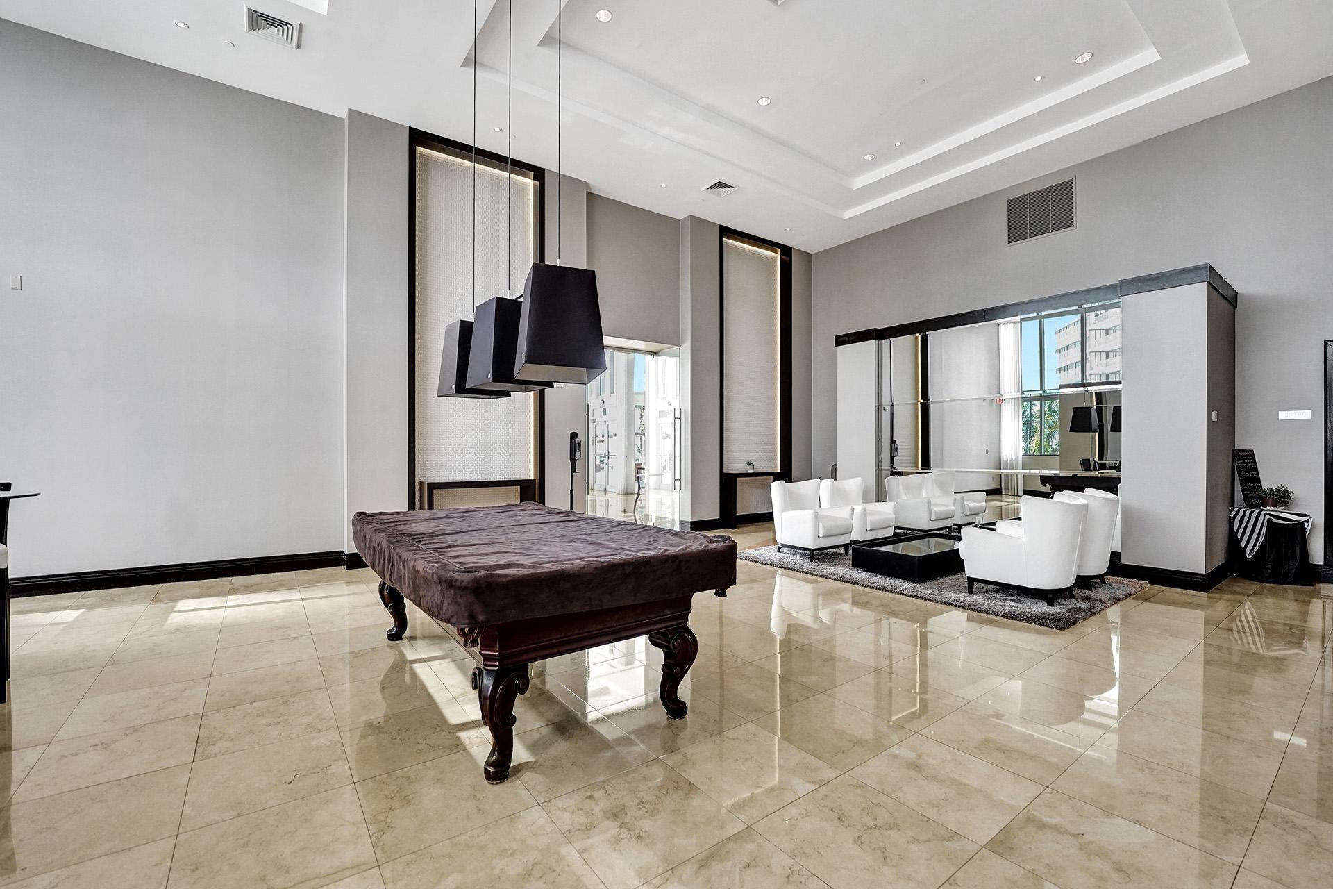18911 COLLINS AVE 2706