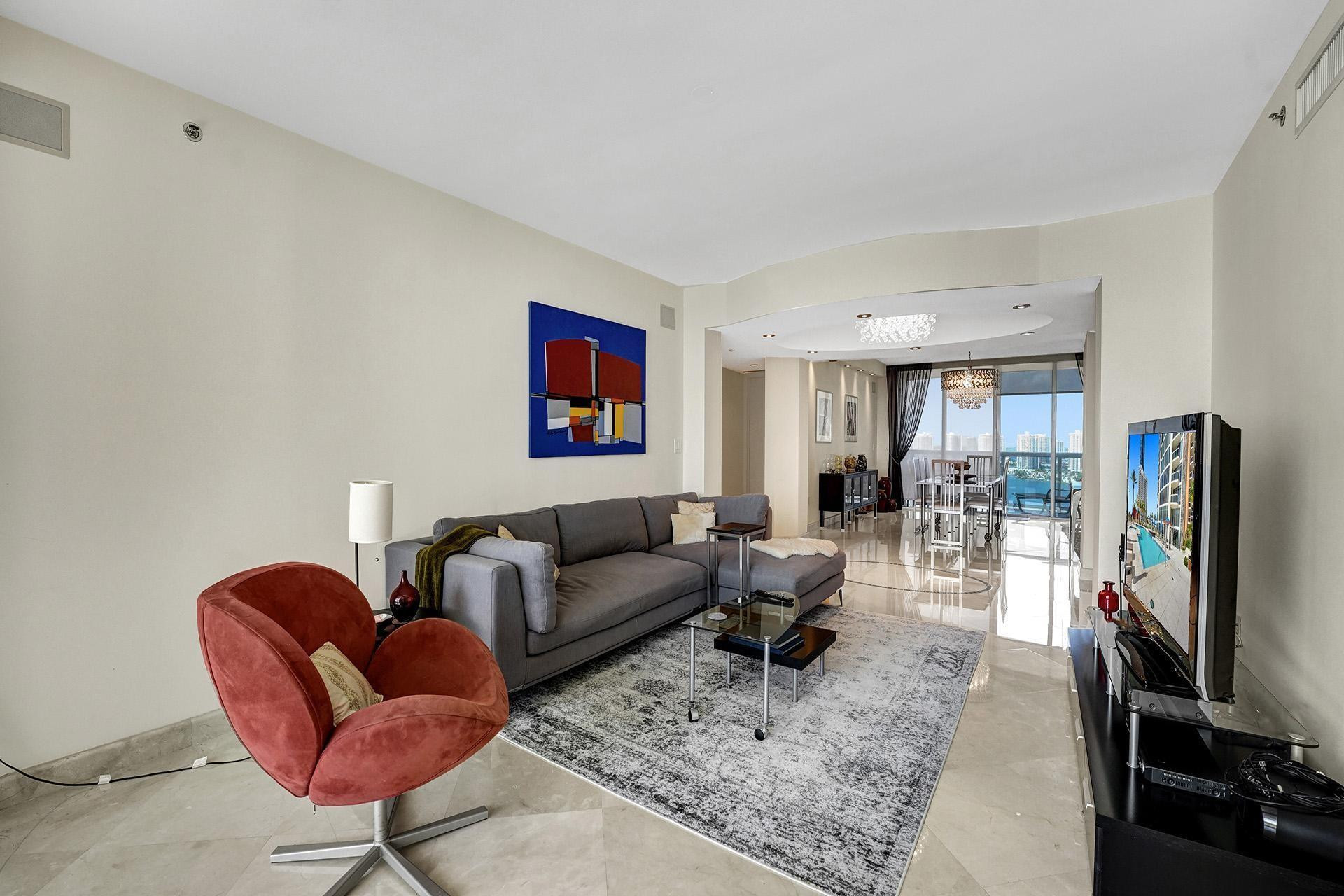 18911 COLLINS AVE 2706