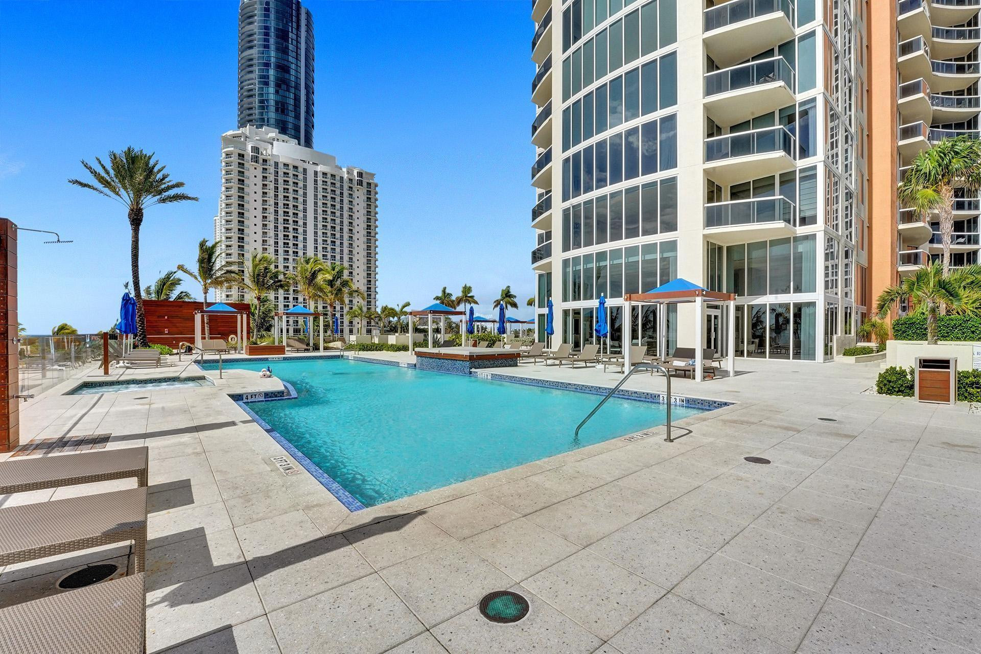 18911 COLLINS AVE 2706