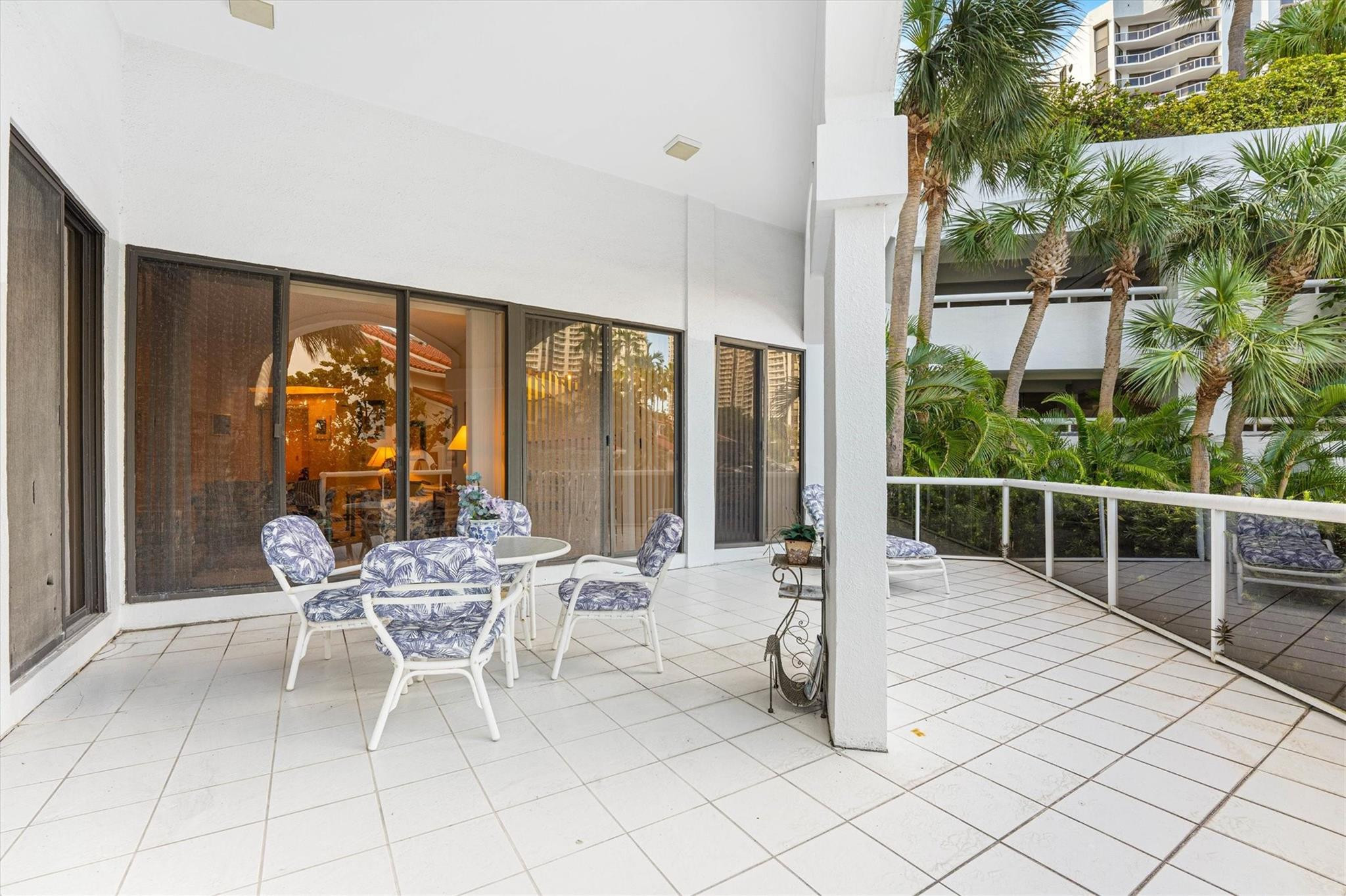 3610 Yacht Club Dr 107