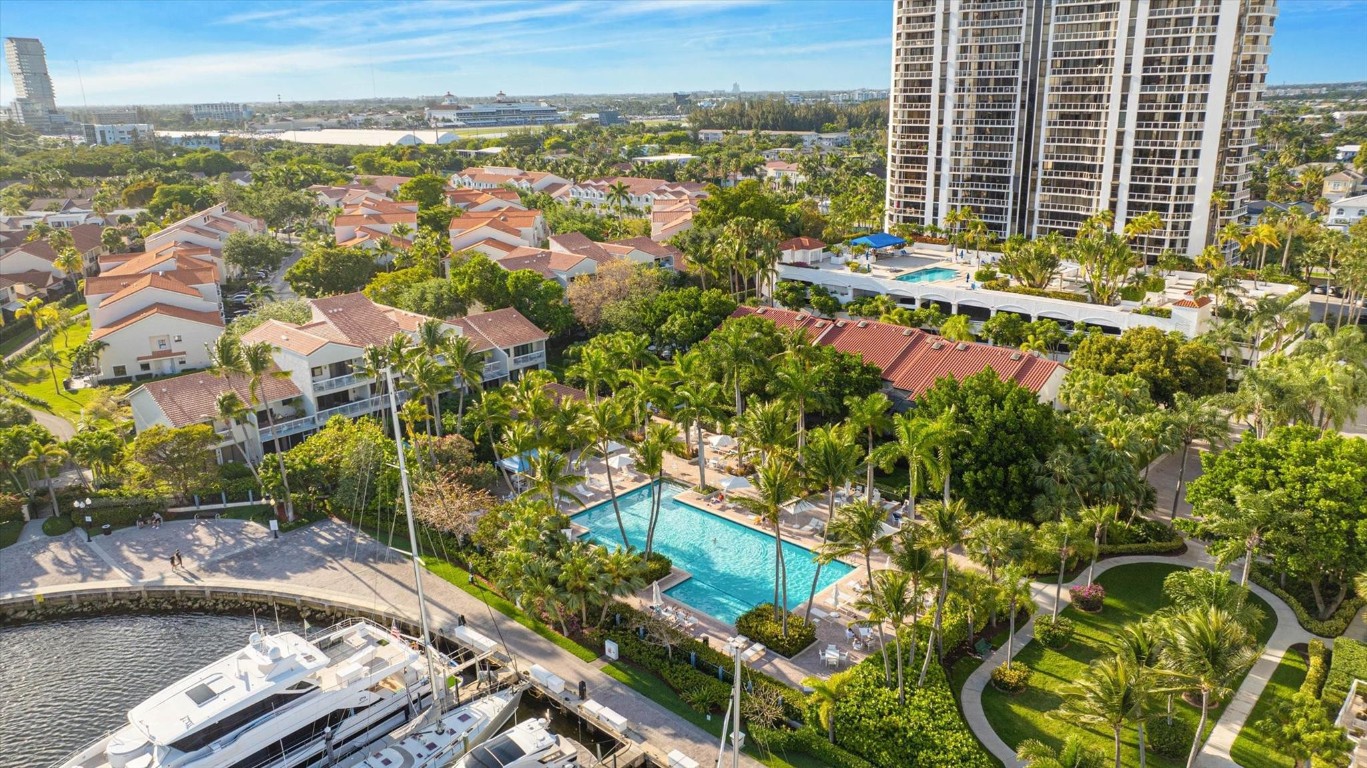 3610 Yacht Club Dr 107