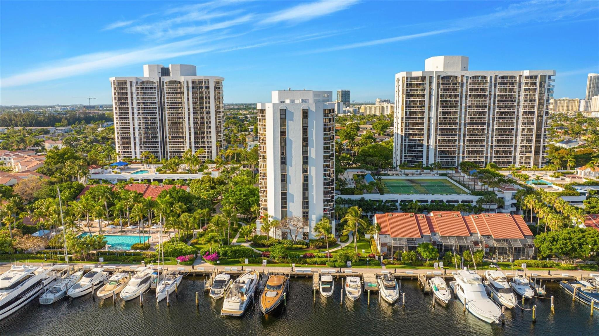 3610 Yacht Club Dr 107