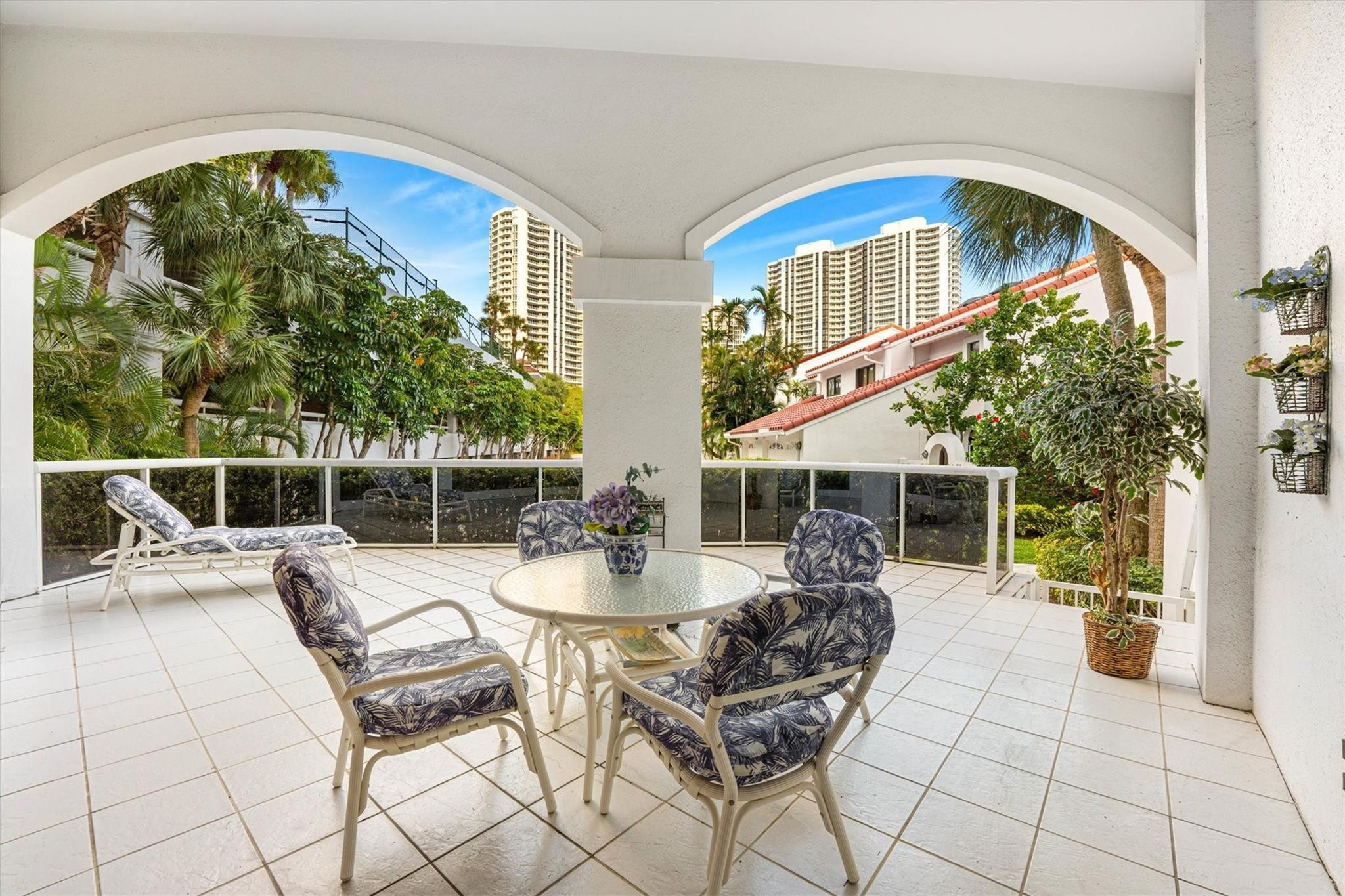3610 Yacht Club Dr 107