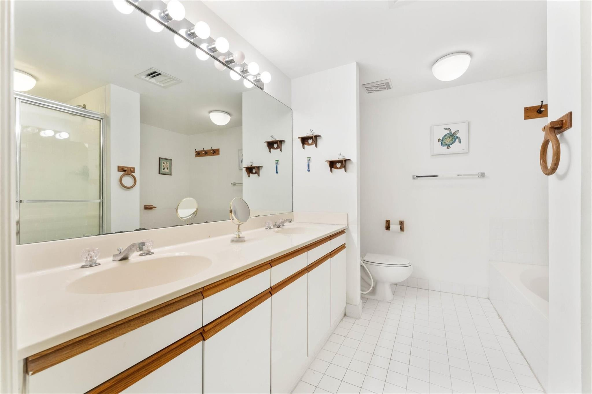 3610 Yacht Club Dr 107