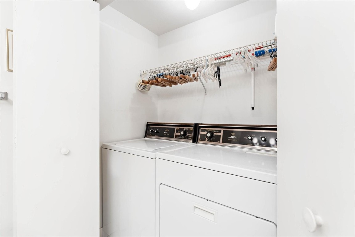 3610 Yacht Club Dr 107