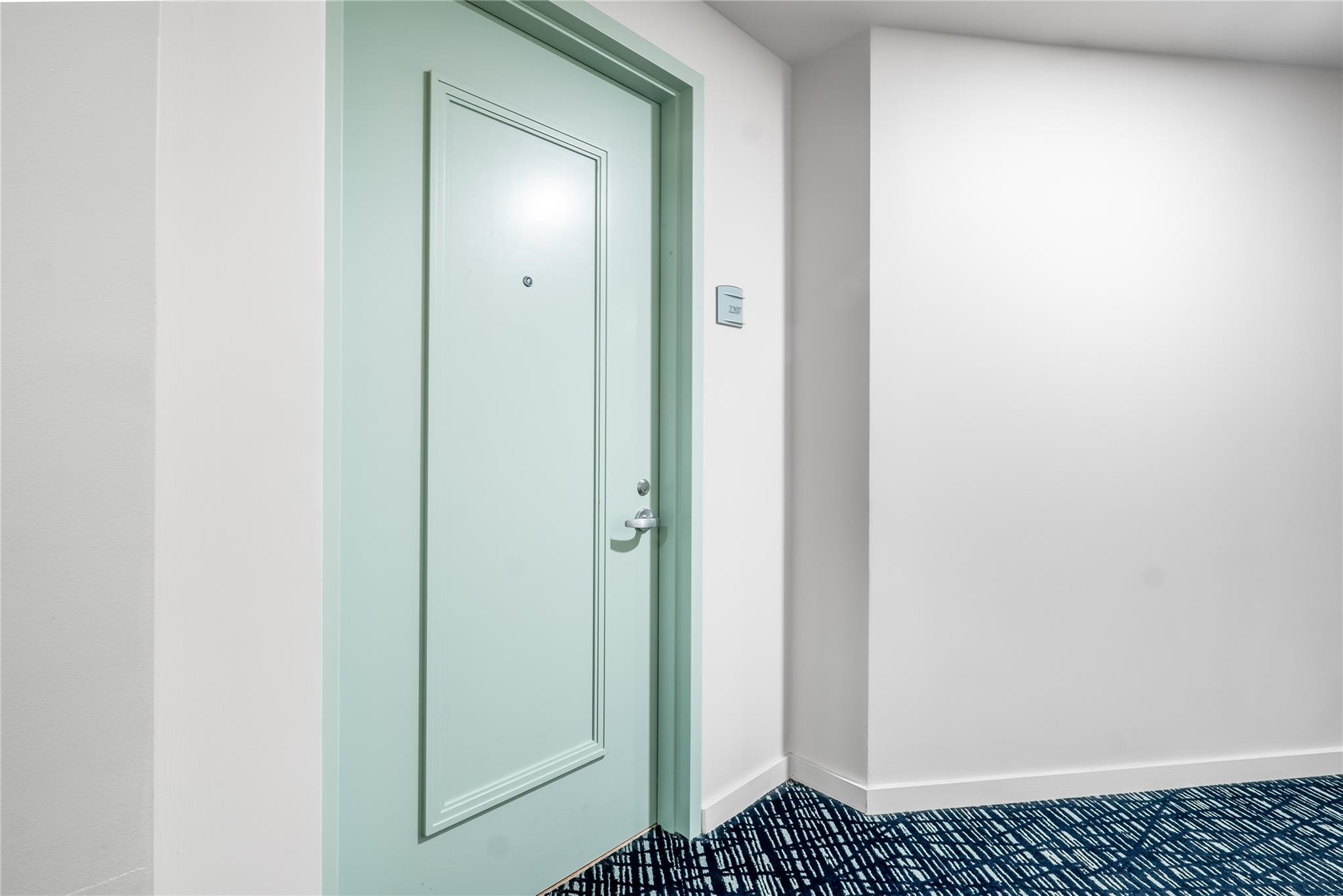 1900 N Bayshore Dr. 2207