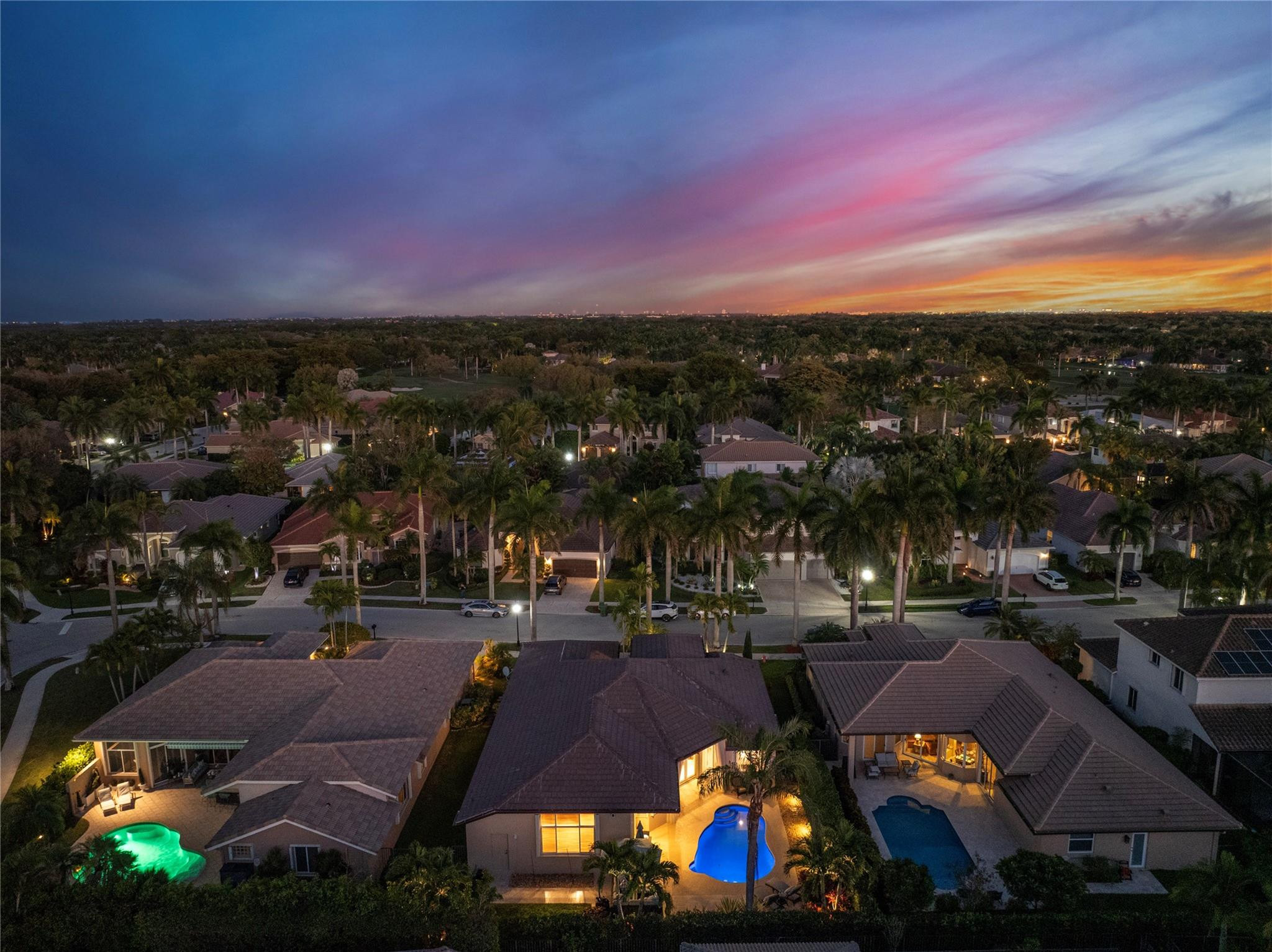 2553 Jardin Manor