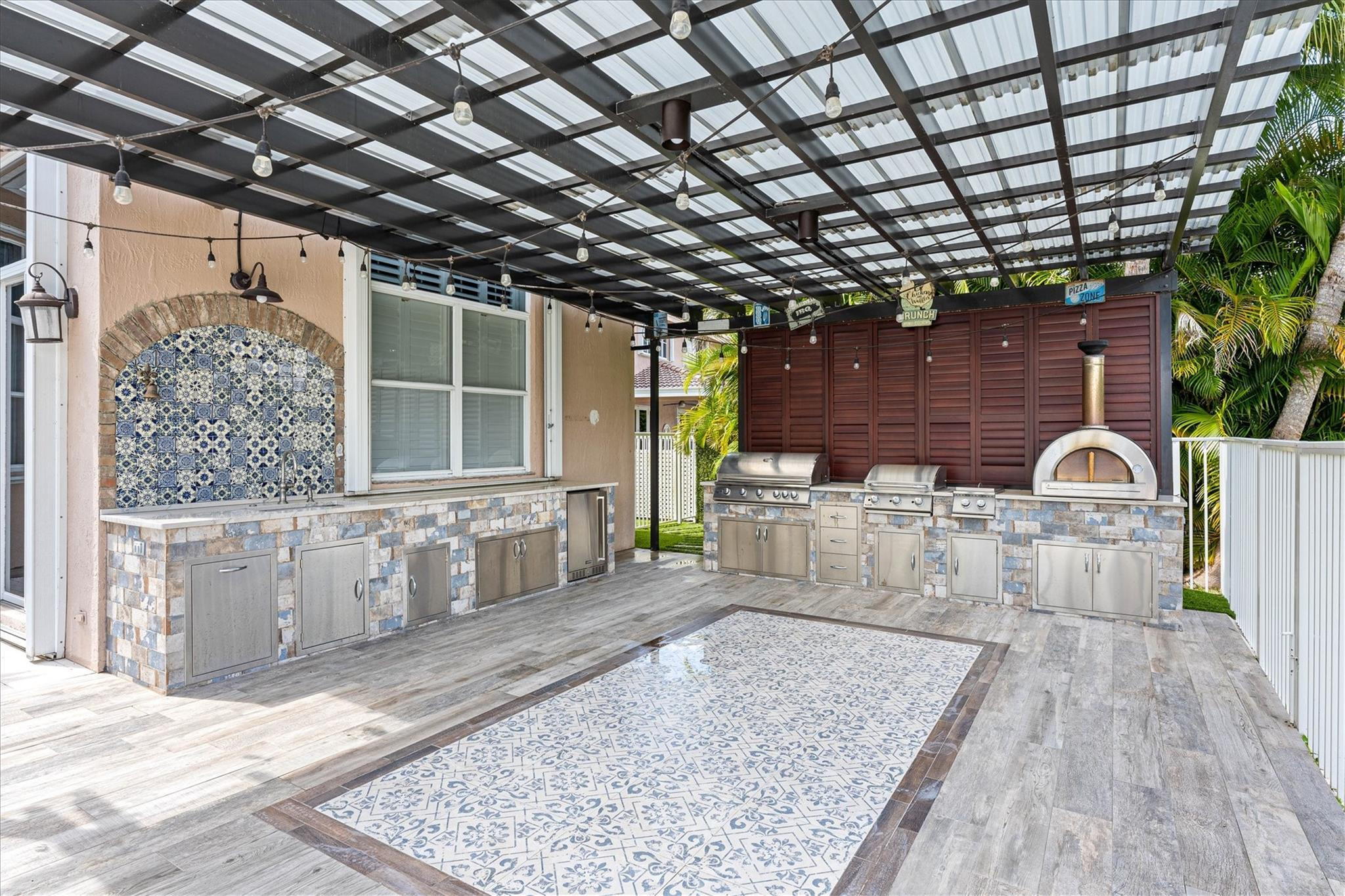 2414 Deer Creek Rd