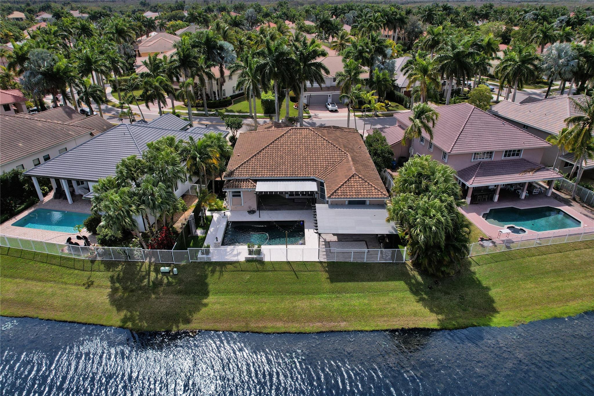 2414 Deer Creek Rd