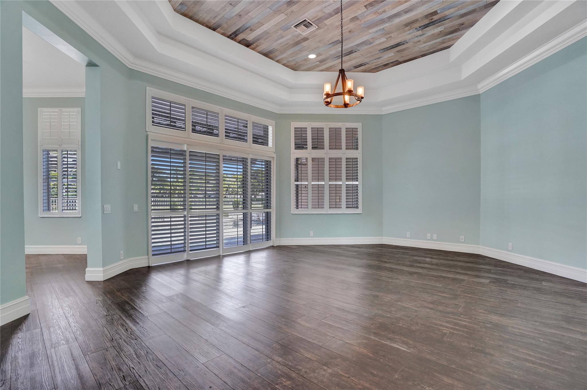 2414 Deer Creek Rd