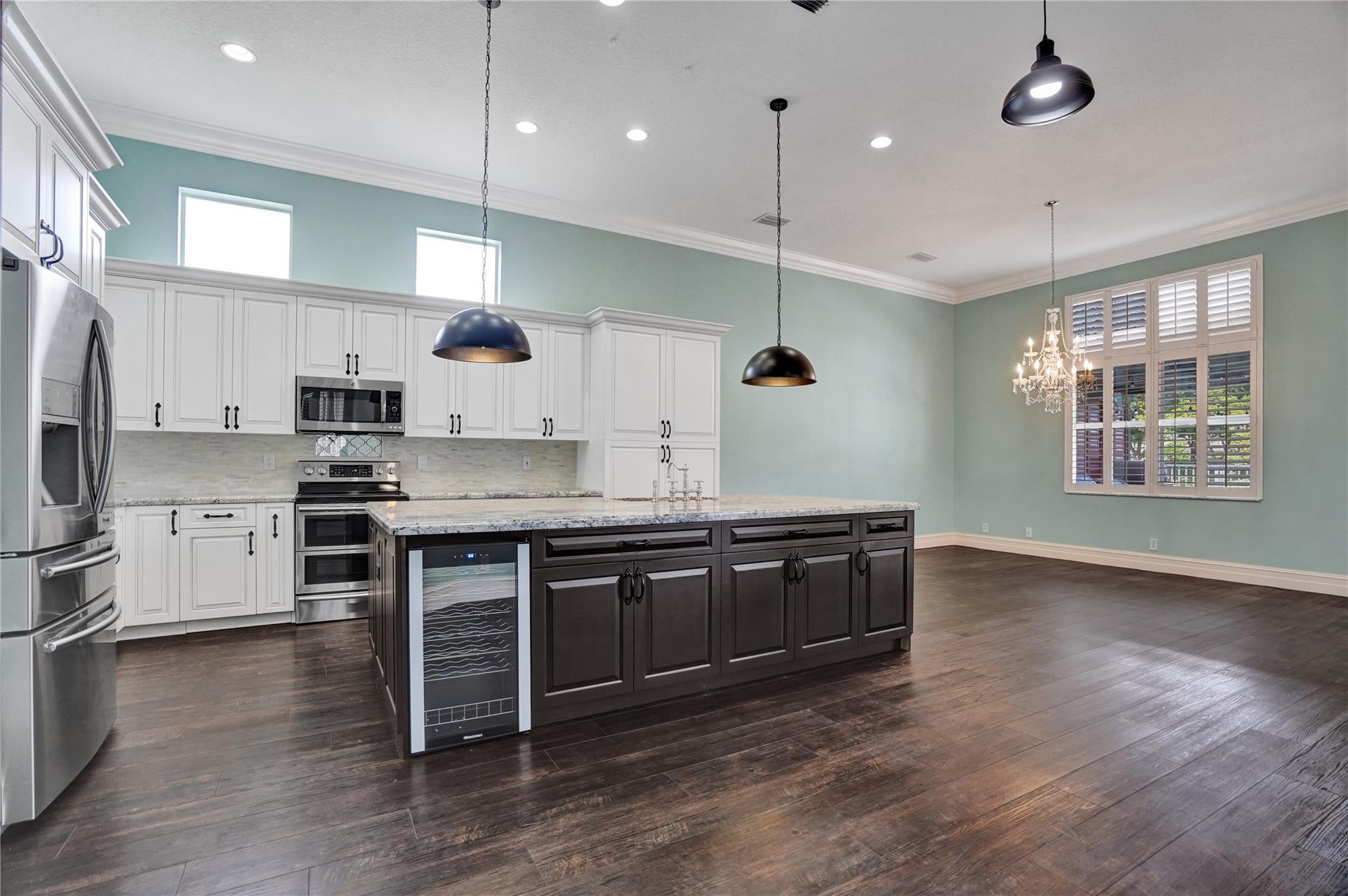 2414 Deer Creek Rd