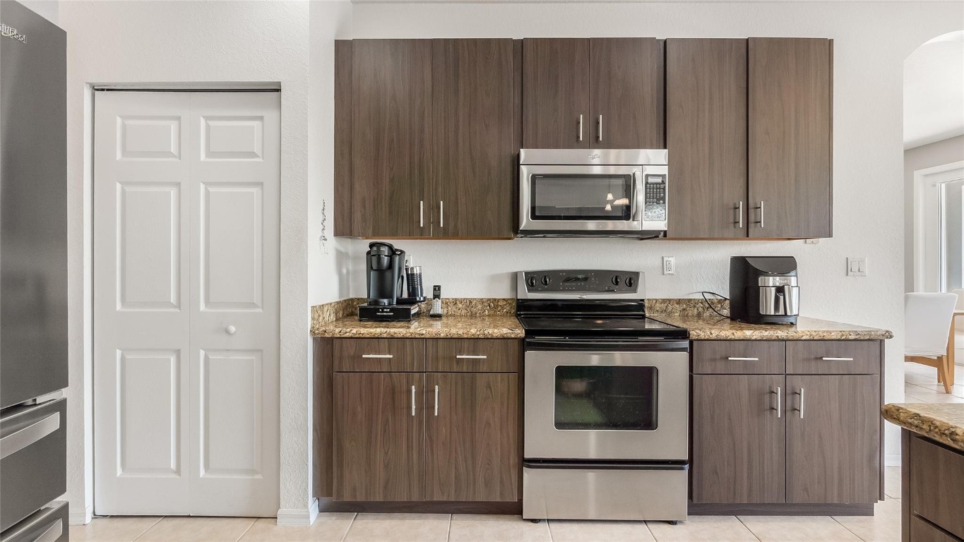 19470 Stonebrook Street