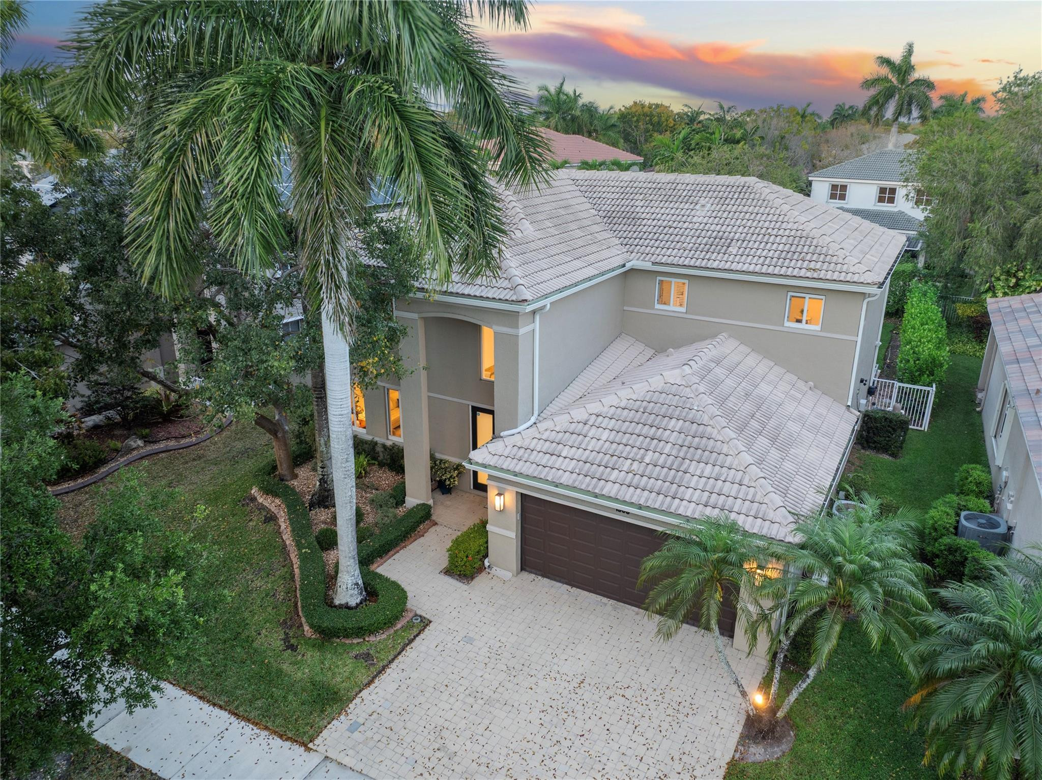 1308 Chenille Cir