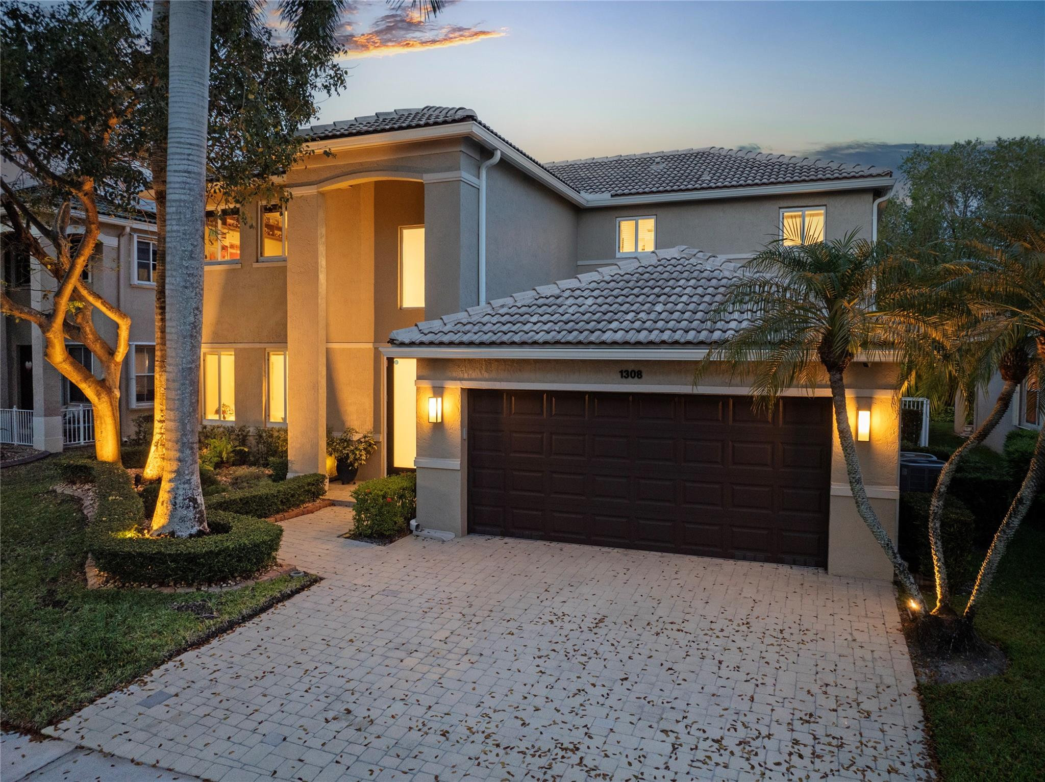1308 Chenille Cir
