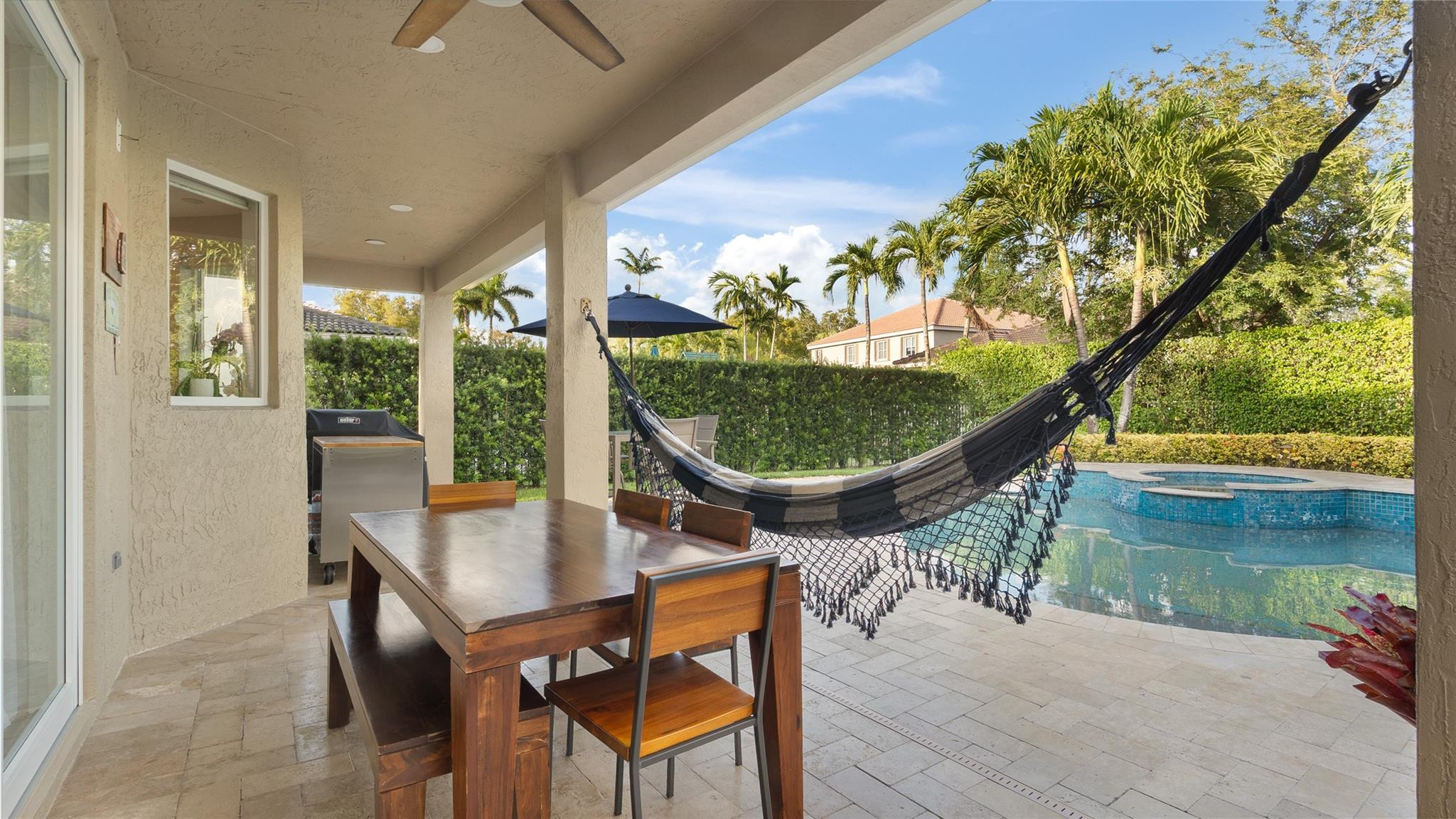 1308 Chenille Cir