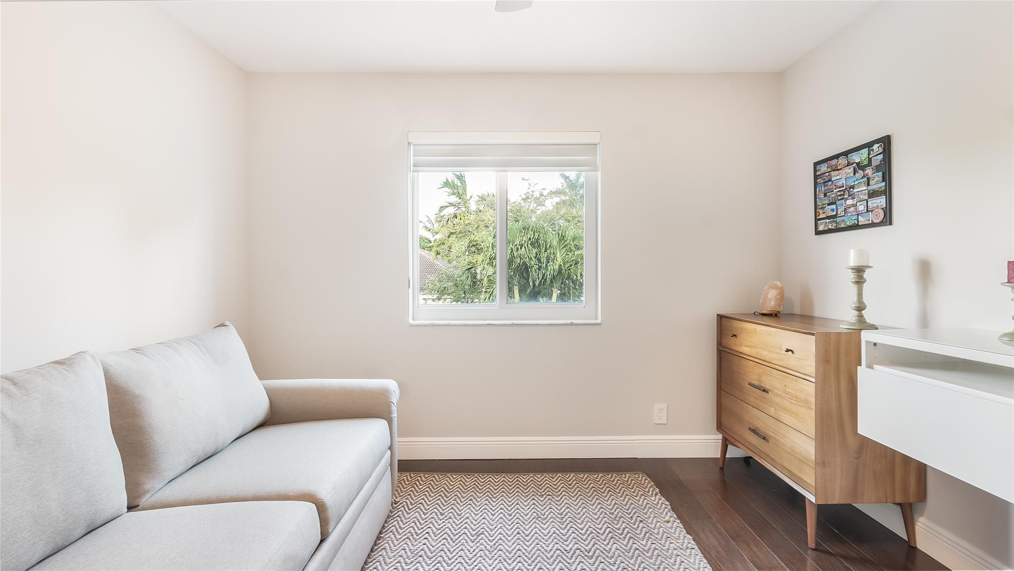 1308 Chenille Cir