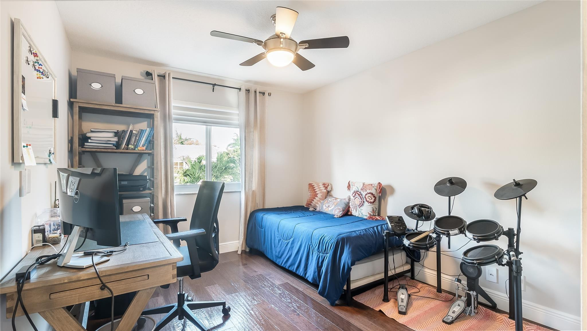 1308 Chenille Cir