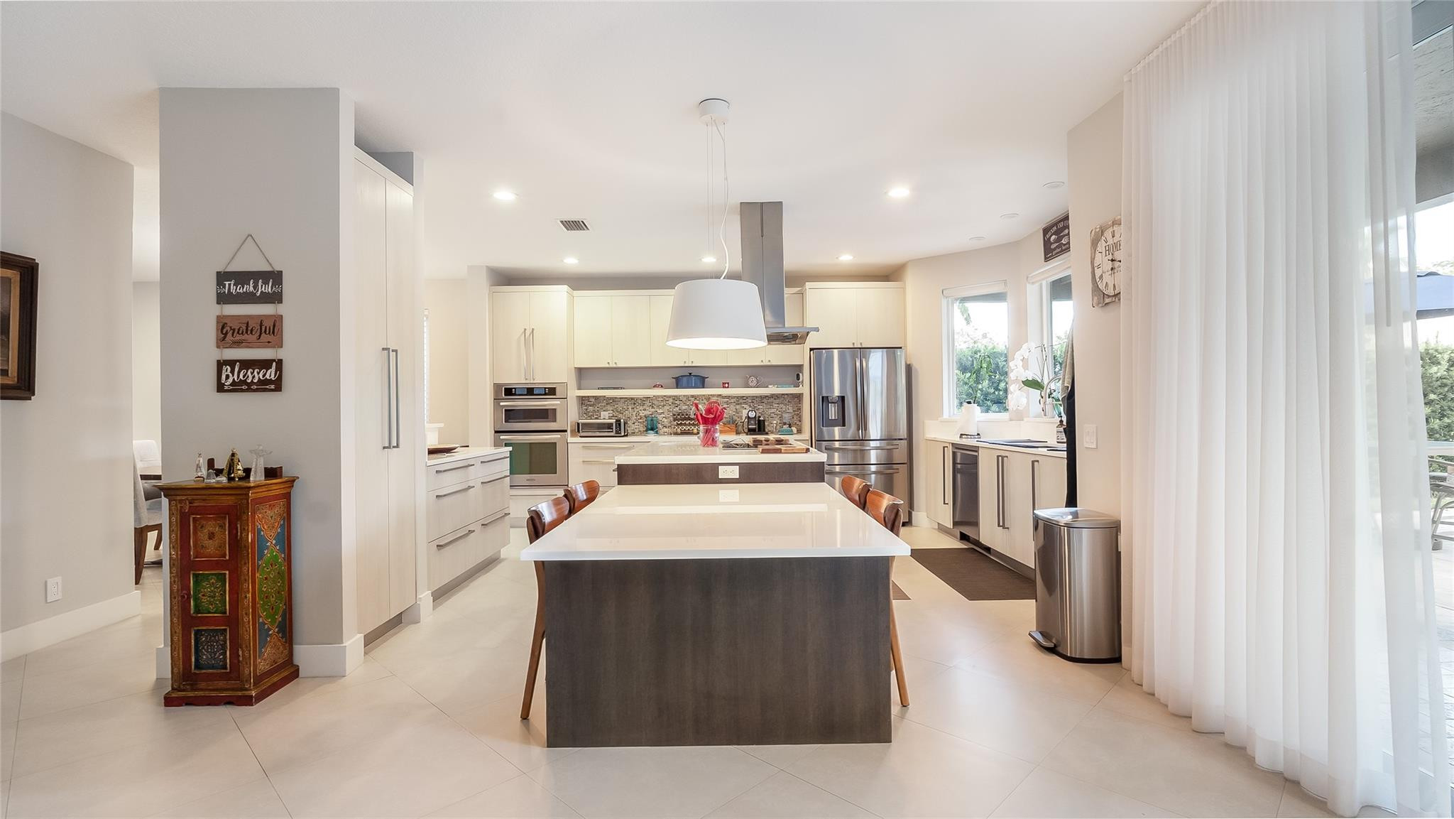 1308 Chenille Cir