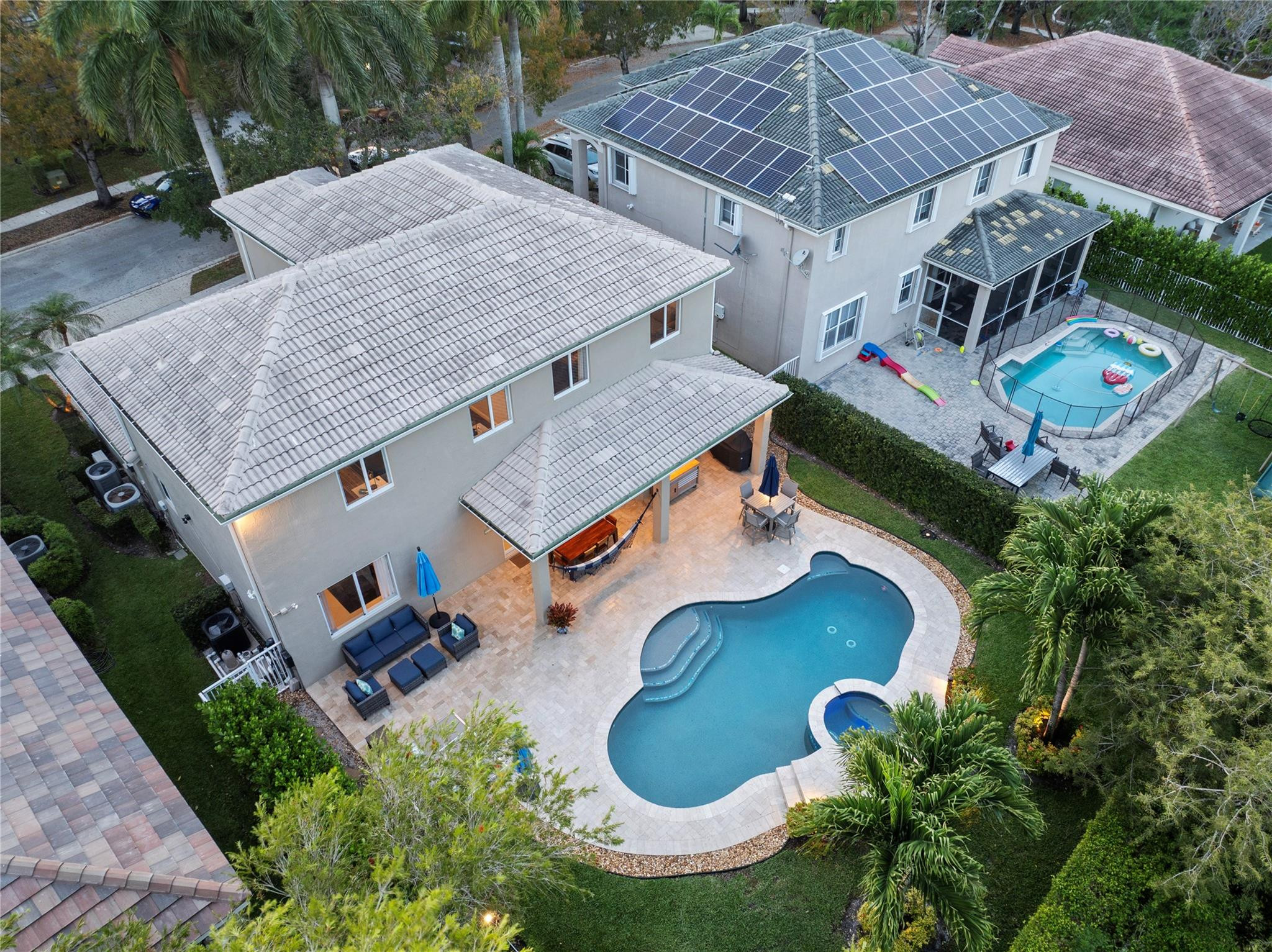1308 Chenille Cir