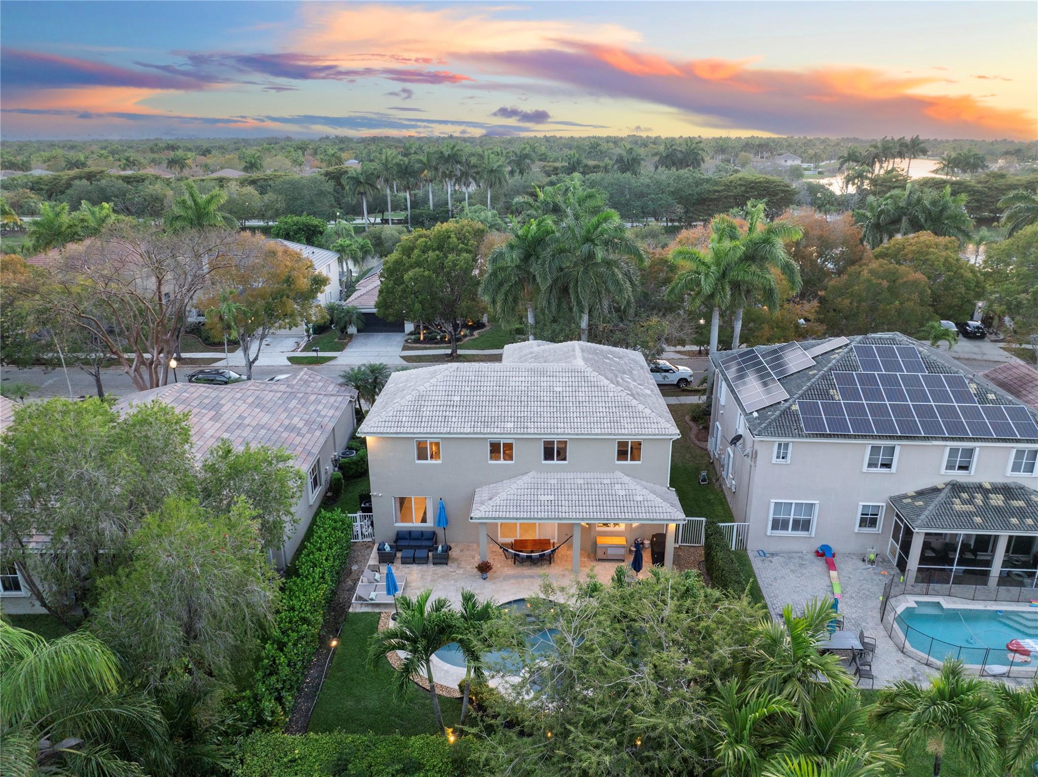 1308 Chenille Cir