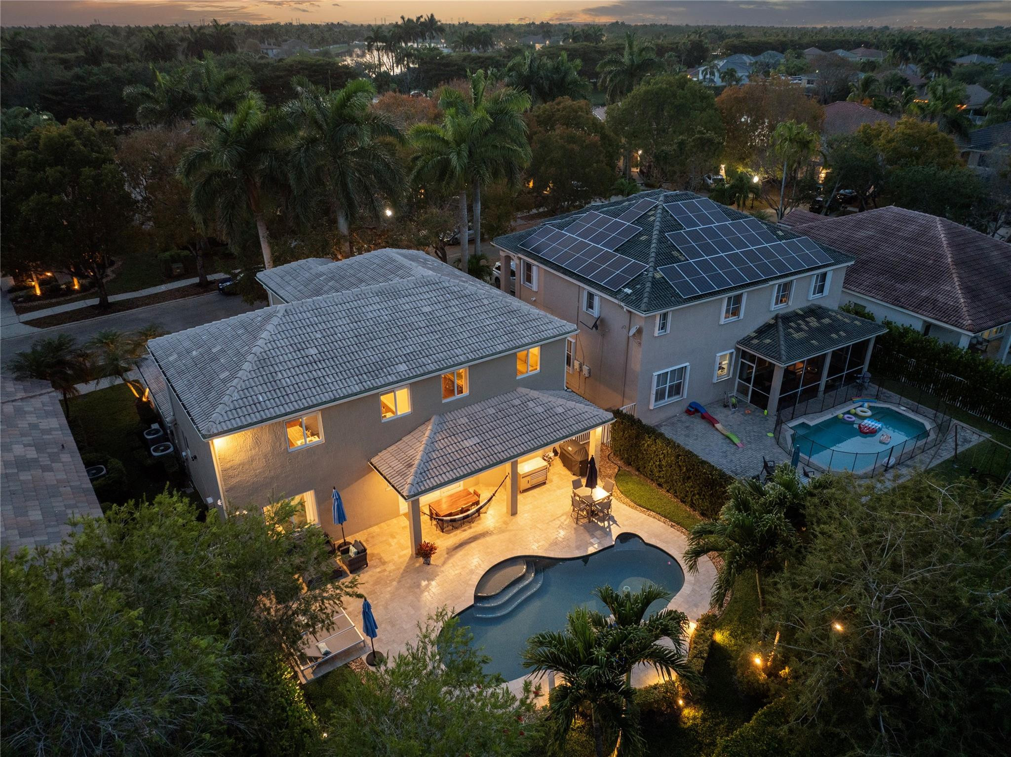 1308 Chenille Cir