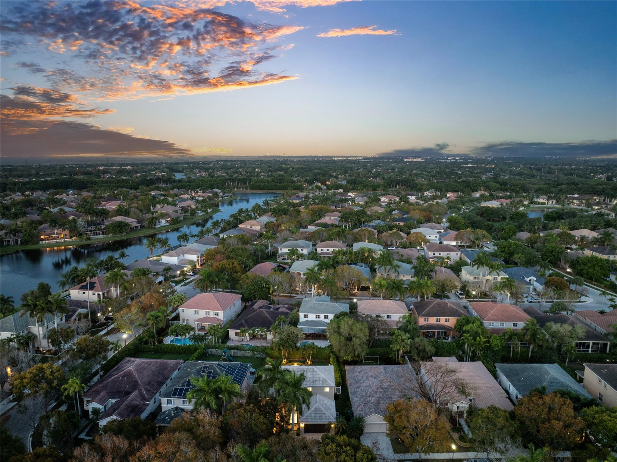 1308 Chenille Cir