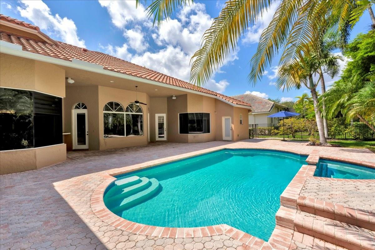 2494 Princeton Ct