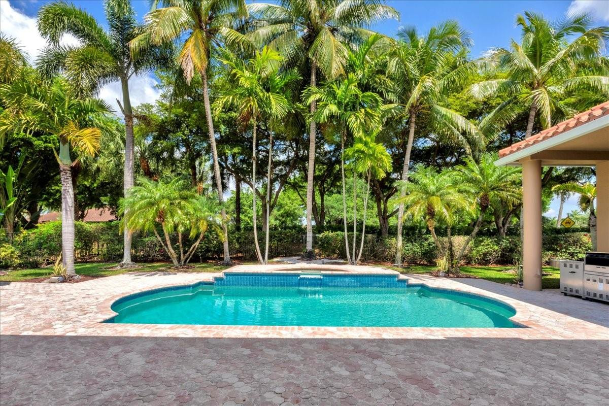 2494 Princeton Ct