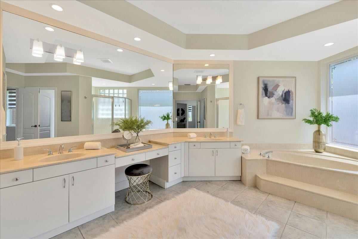 2494 Princeton Ct