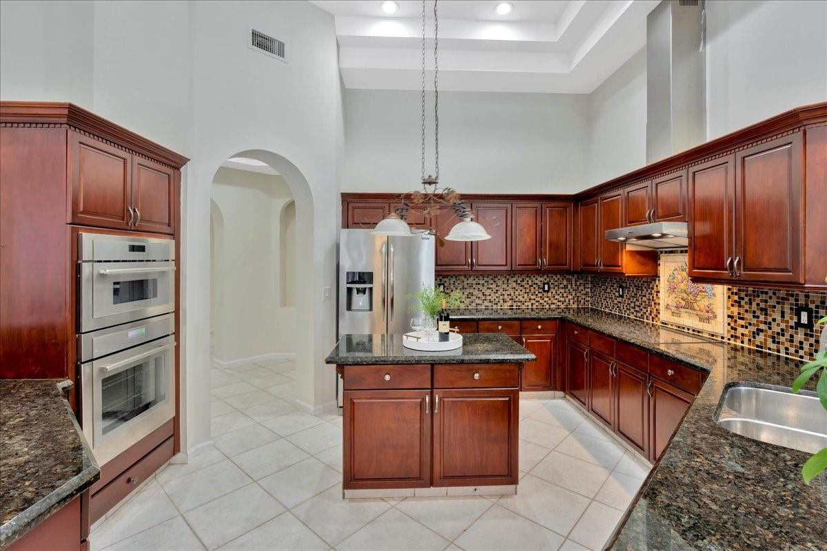 2494 Princeton Ct
