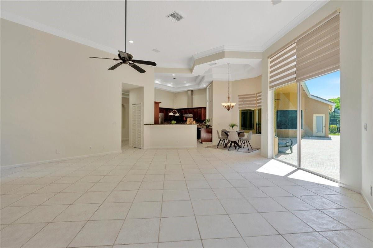 2494 Princeton Ct