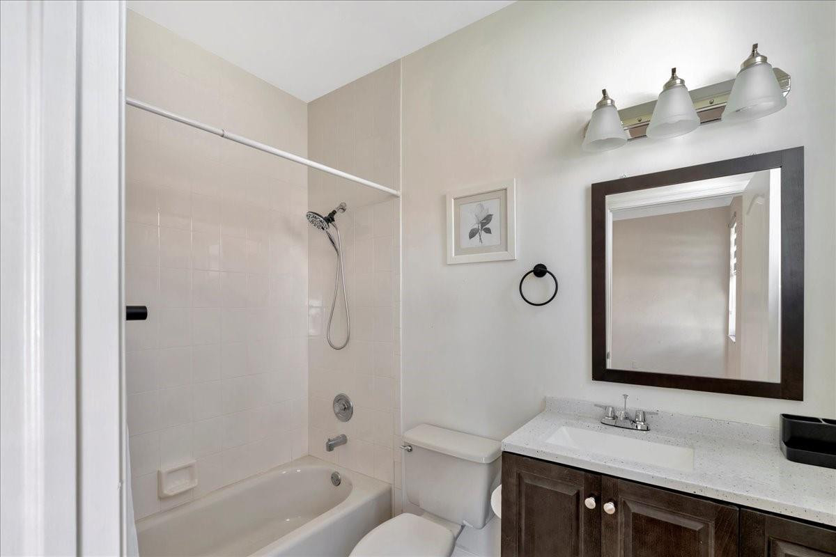 2494 Princeton Ct