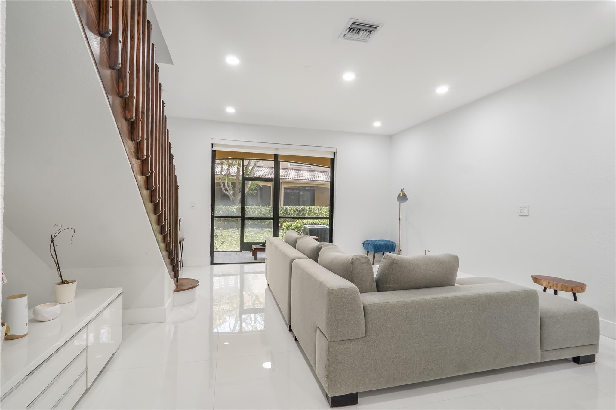 4204 Vineyard Cir