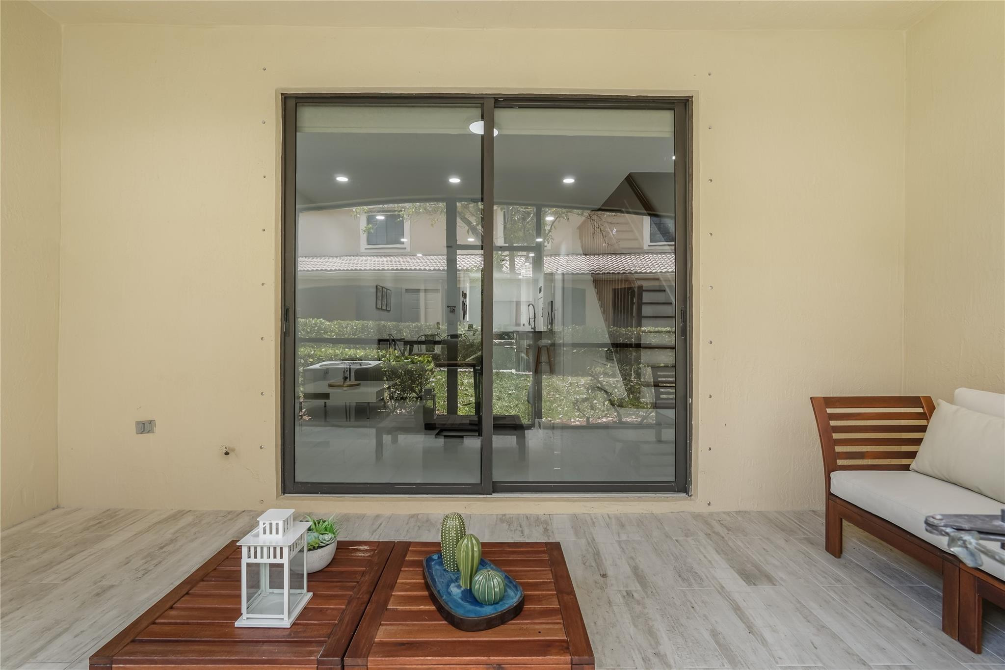 4204 Vineyard Cir